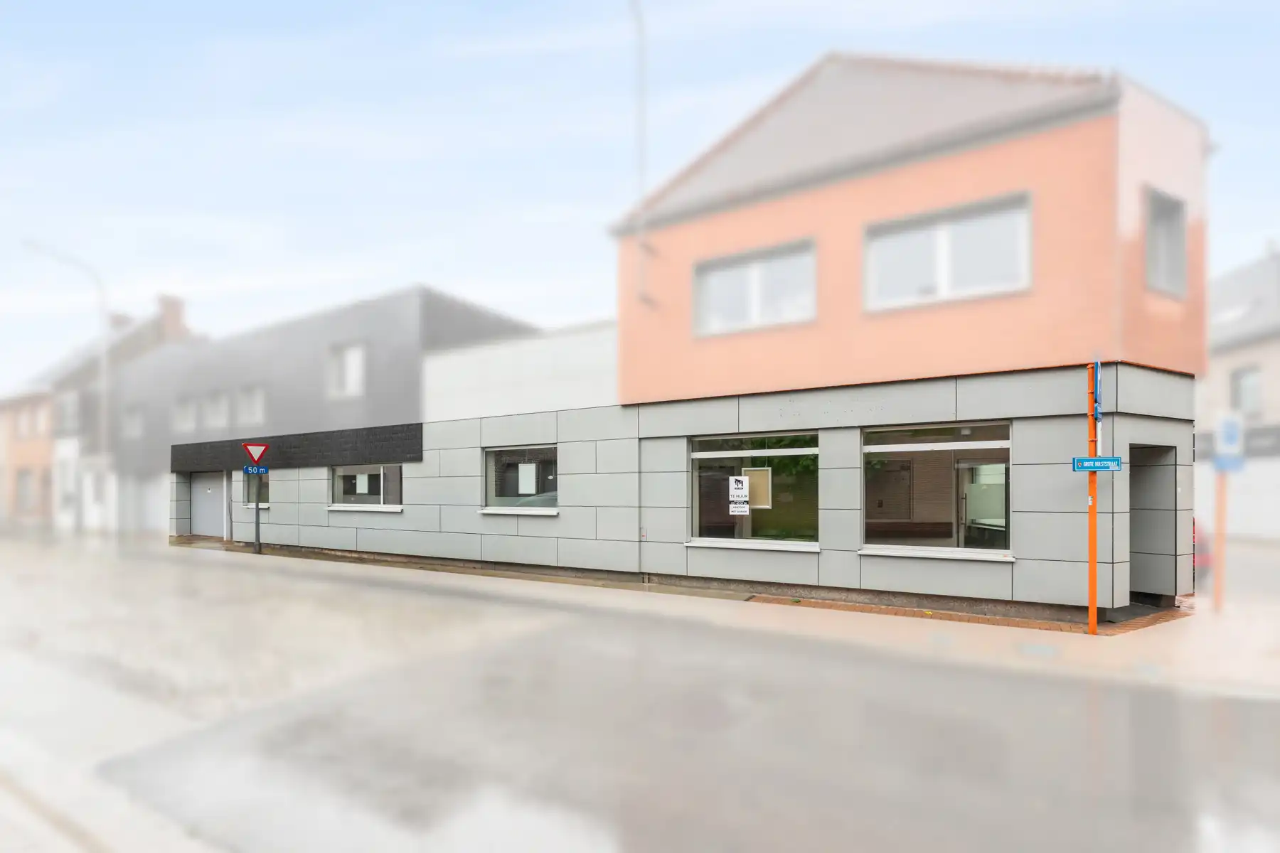  Polyvalente kantoorruimte en 2 appartementen foto 2
