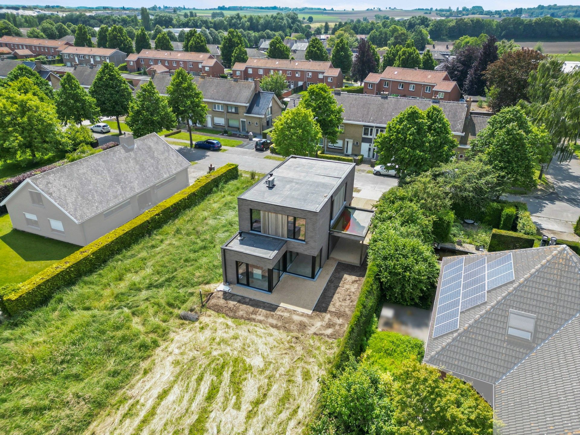 Knappe nieuwbouwwoning met carport! foto 4