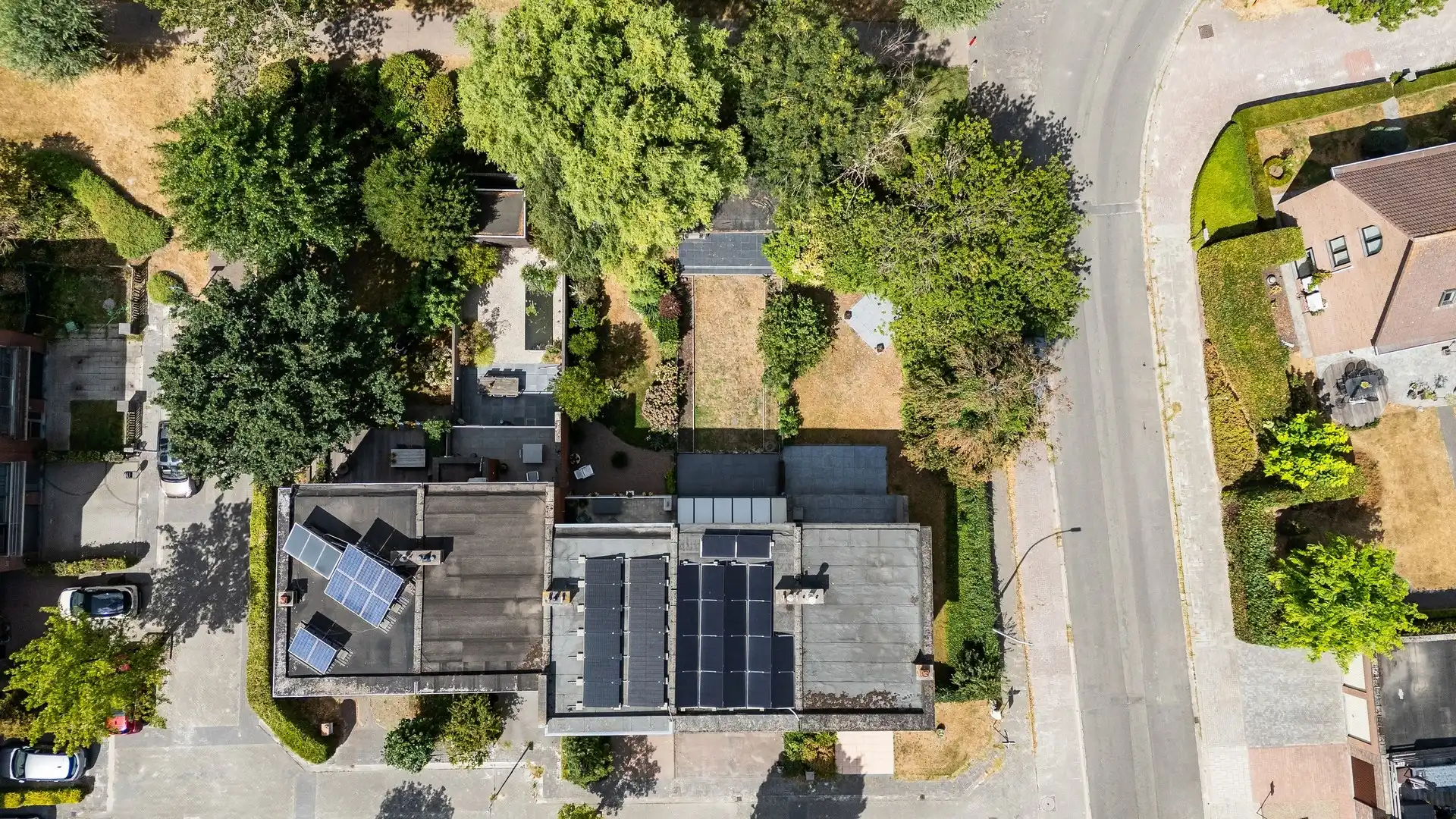 Energiezuinige bel etage woning met 3 slaapkamers gelegen in een groene omgeving foto 5
