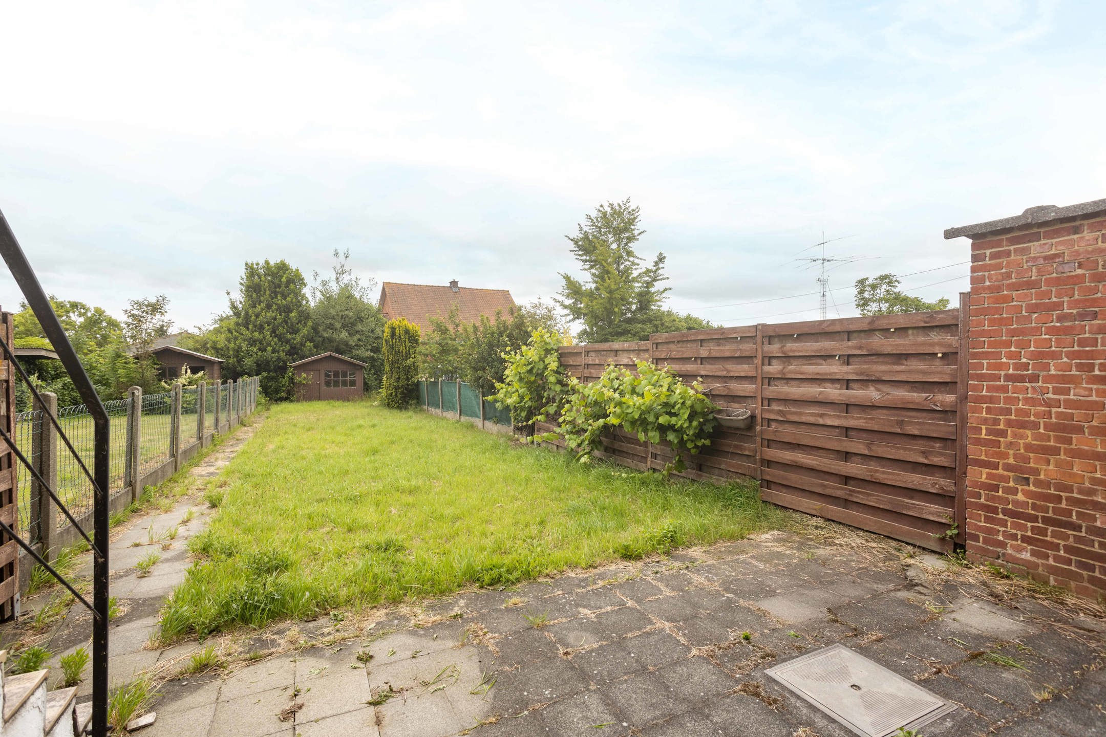 Ruime en degelijke bel-étage met grote zuidgerichte tuin. foto 23