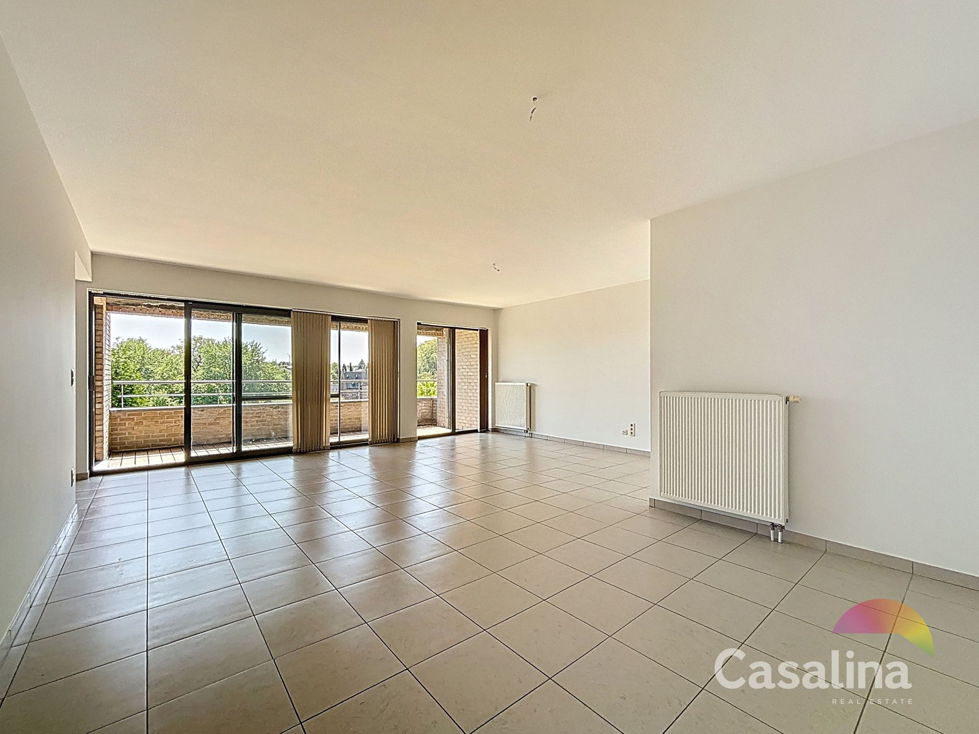 Ruim drie slaapkamer appartement te huur  foto 3