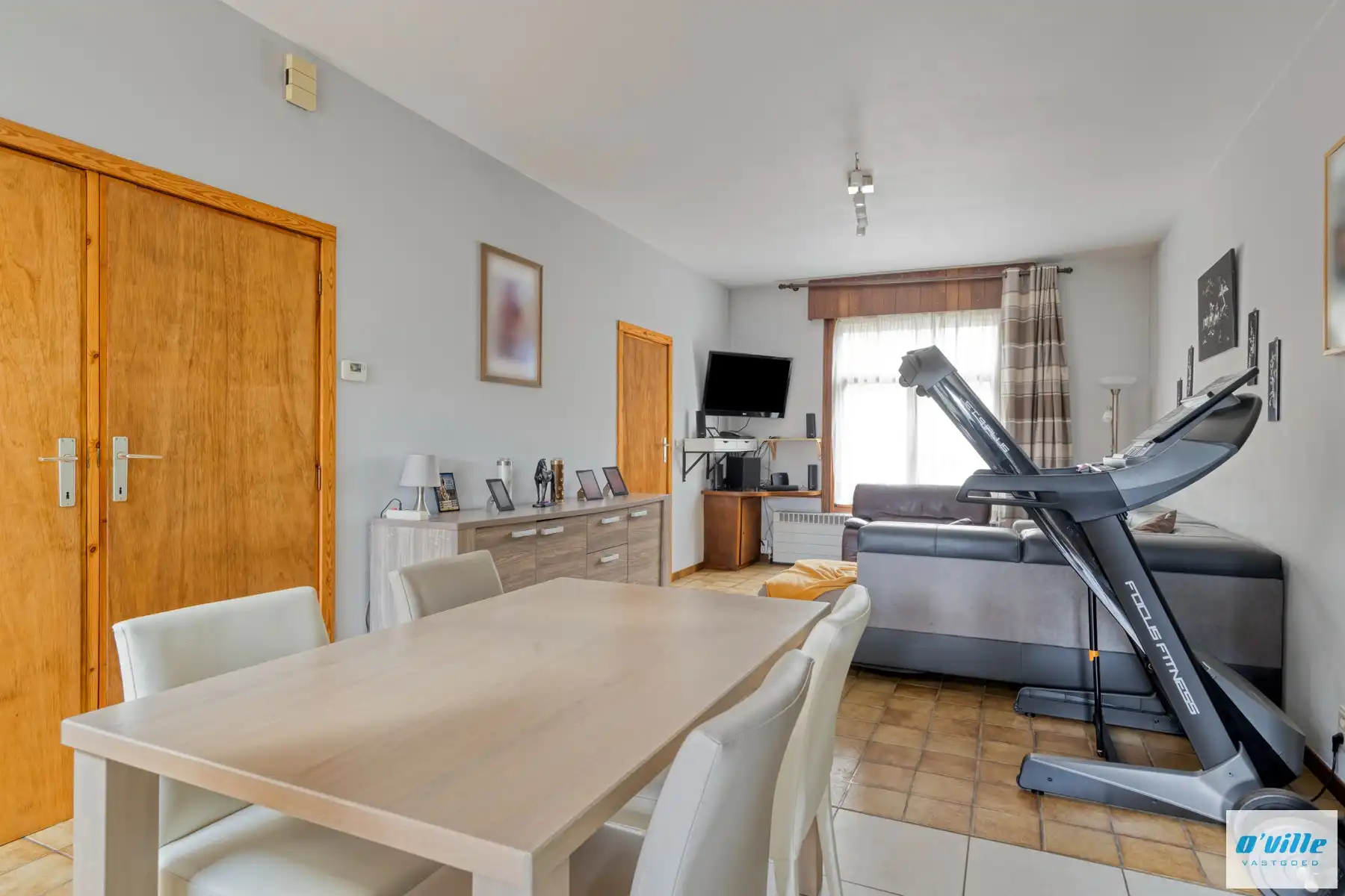 Gezellige woning op toplocatie met tuin, garage én zonnepanelen foto 2