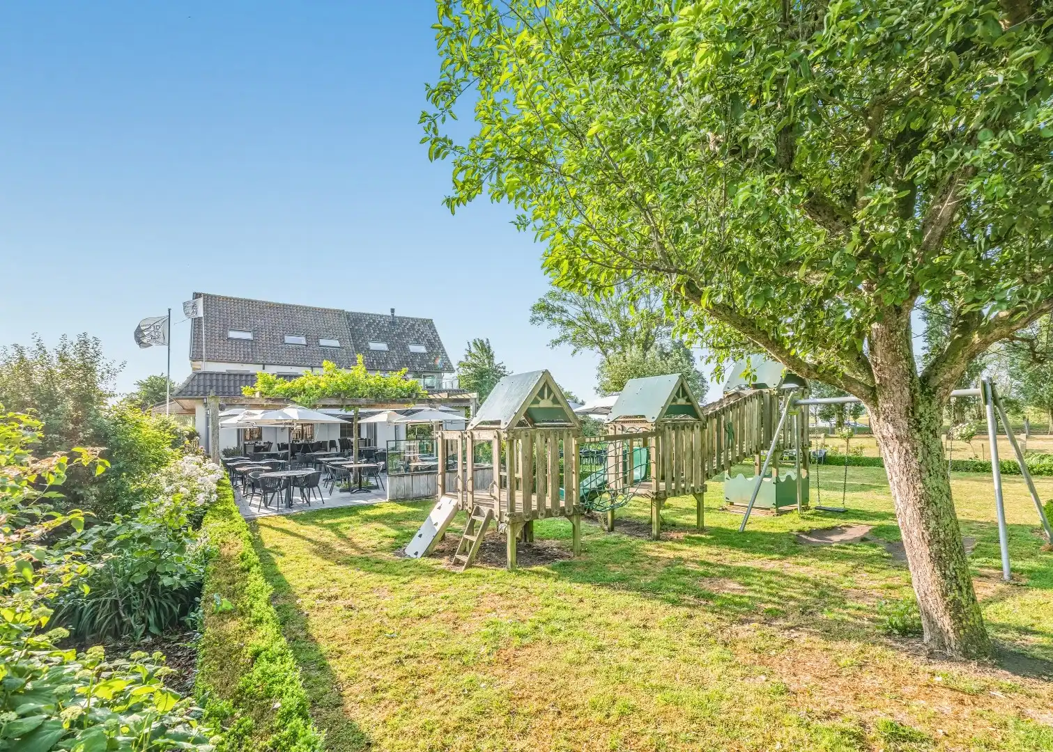Restaurant met privéwoning en 2 B&B-kamers op 4.370 m² foto 28