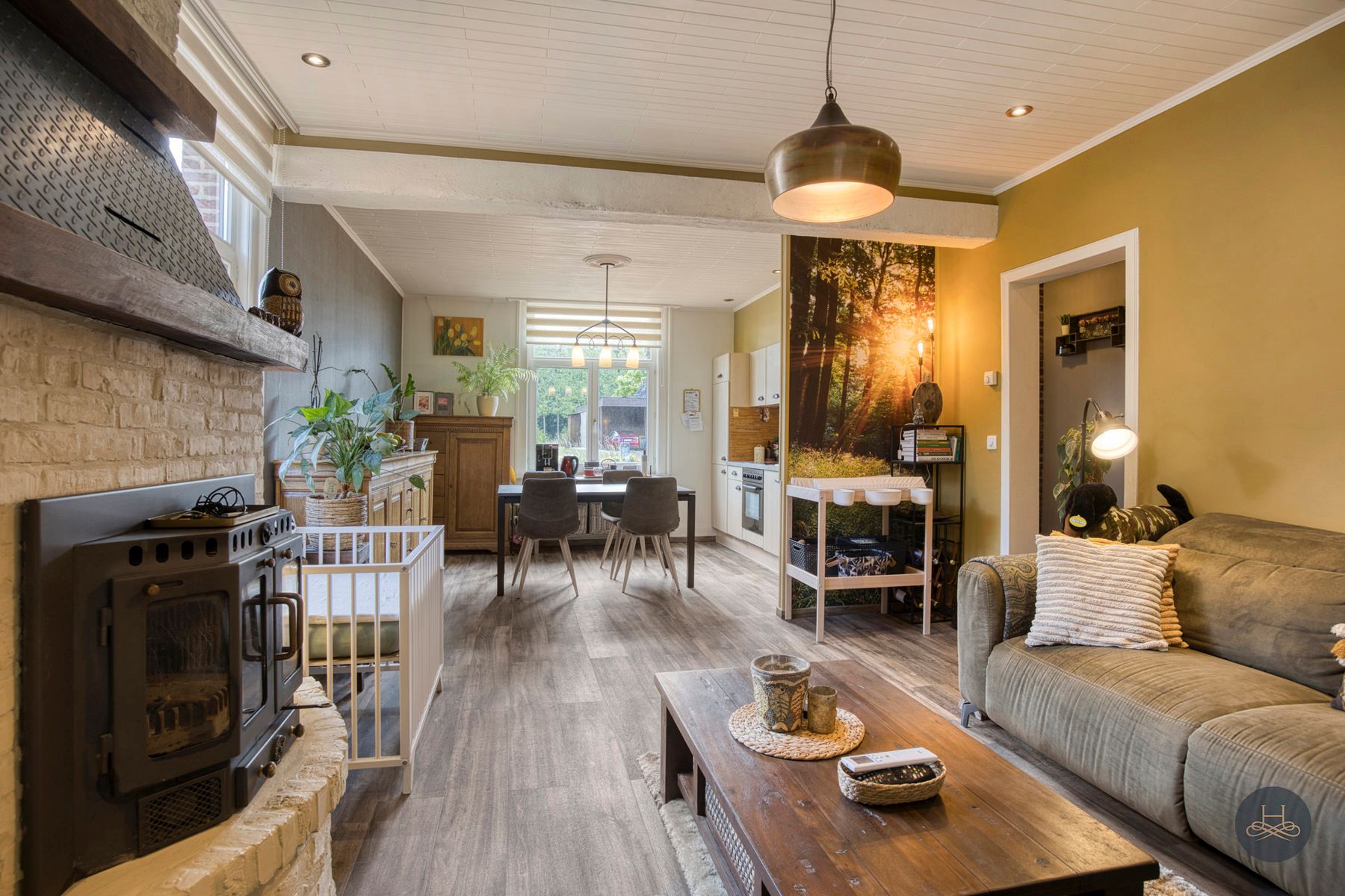 Gerenoveerde woning met fantastische buitenruimte foto 6