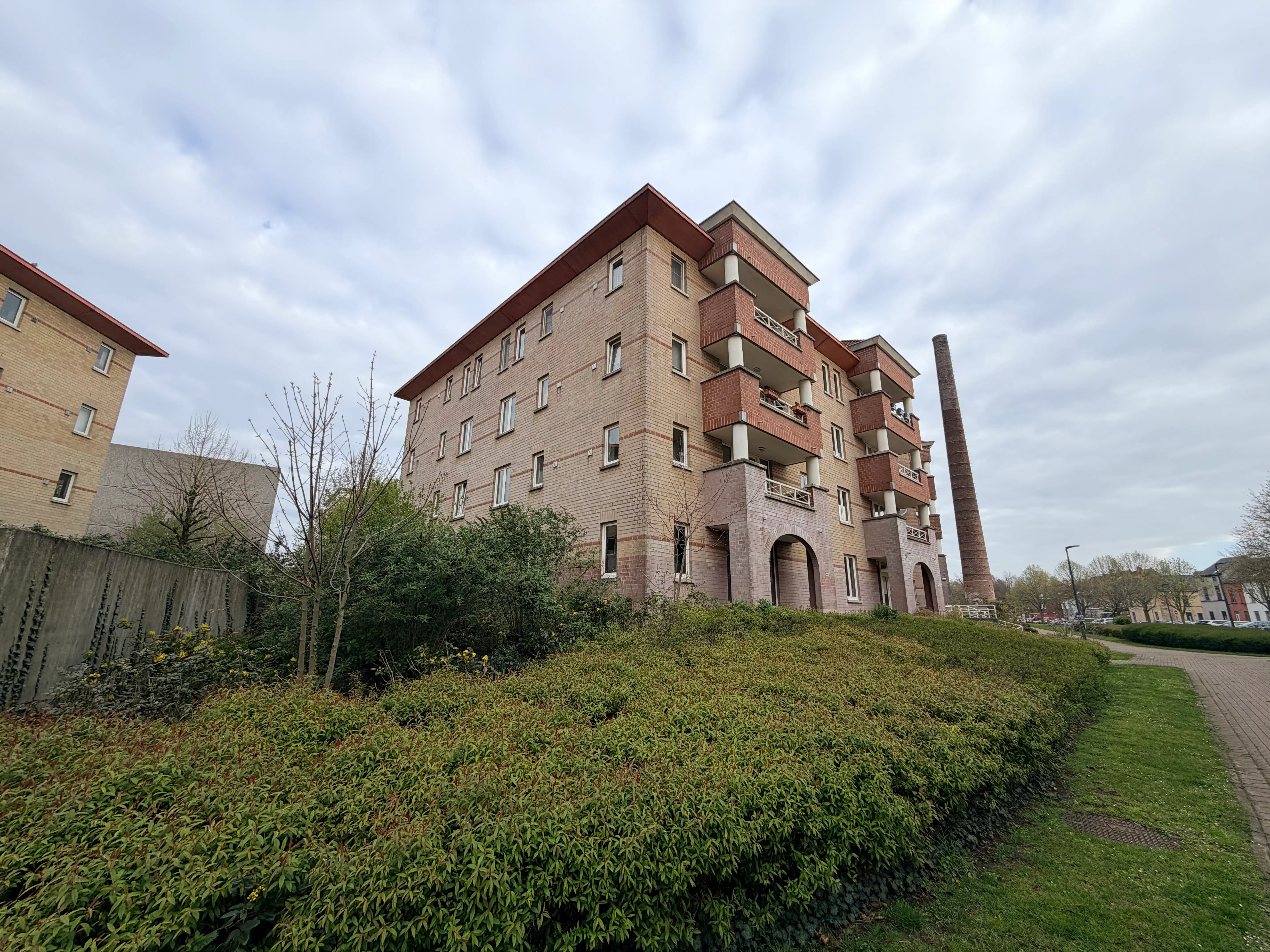 --- NIEUW ---&nbsp;Instapklaar appartement met garagebox en terras nabij het Rabot / Prinsenhof . foto 3