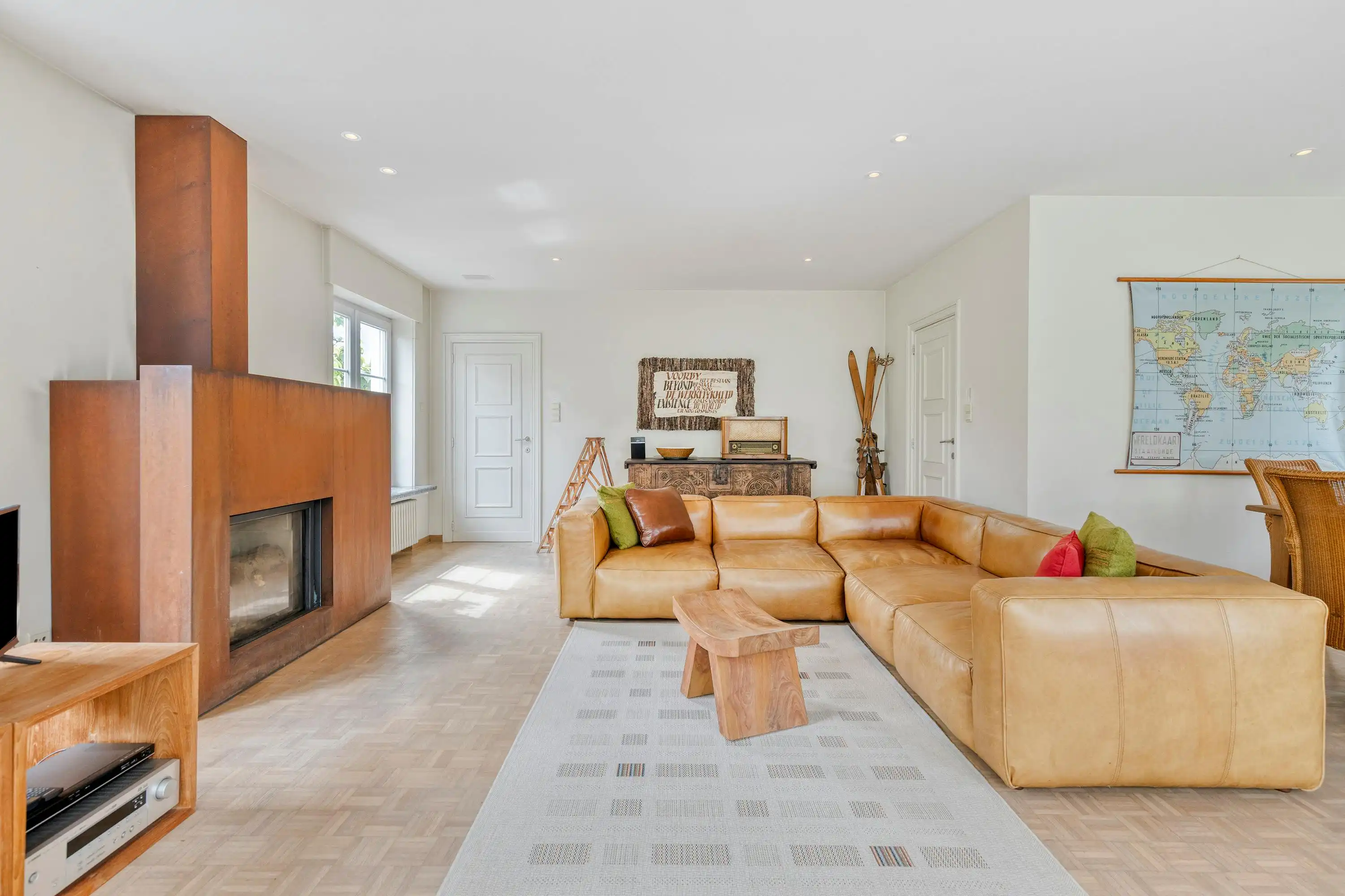 Villa te koop in Roeselare met ruim bijgebouw op 832 m² foto 6