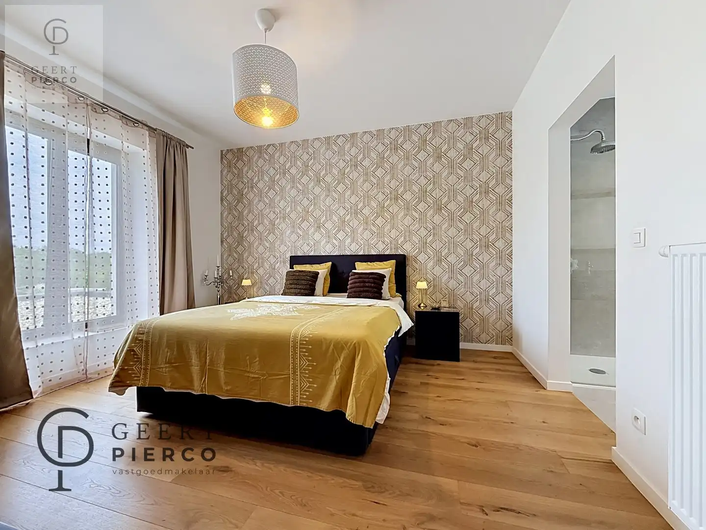 Ruimtelijke woning op een toplocatie foto 17