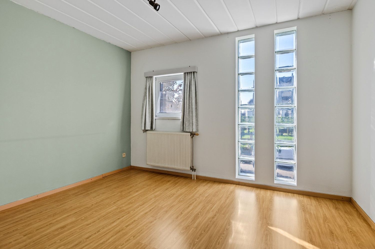WONING MET 5 SLK EN TUIN TE CENTRUM RANST! foto 8