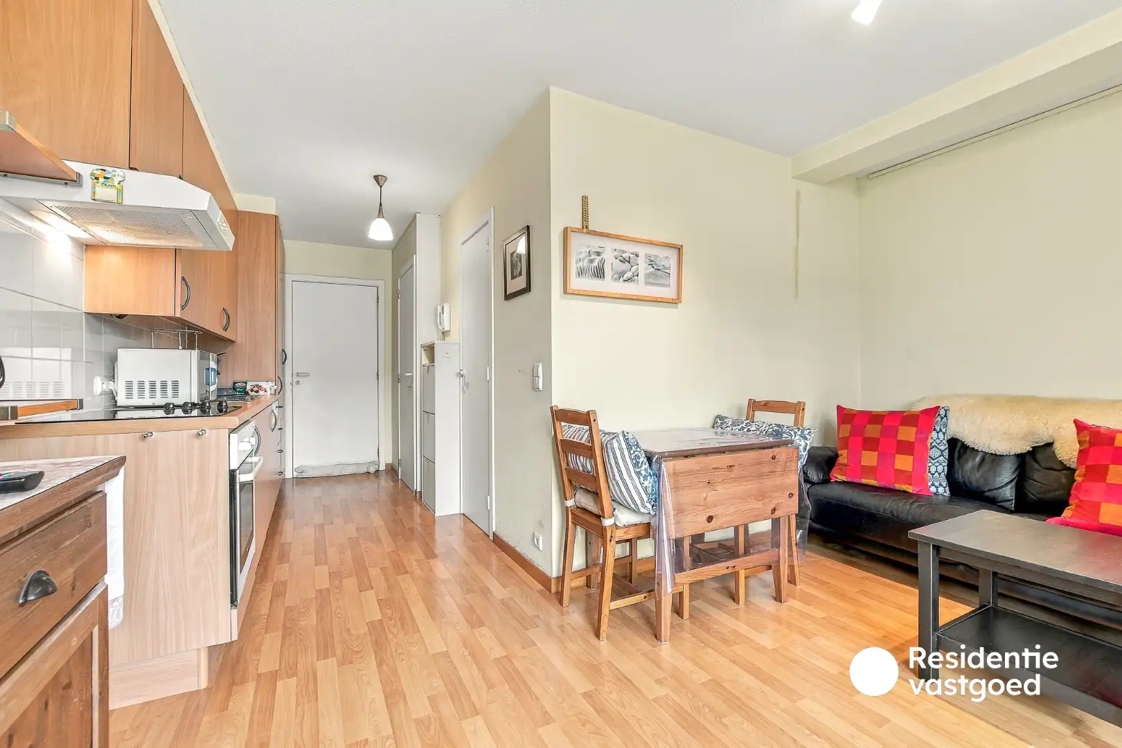 Instapklaar éénslaapkamerappartement met terras en zwembad te Bredene! foto 5