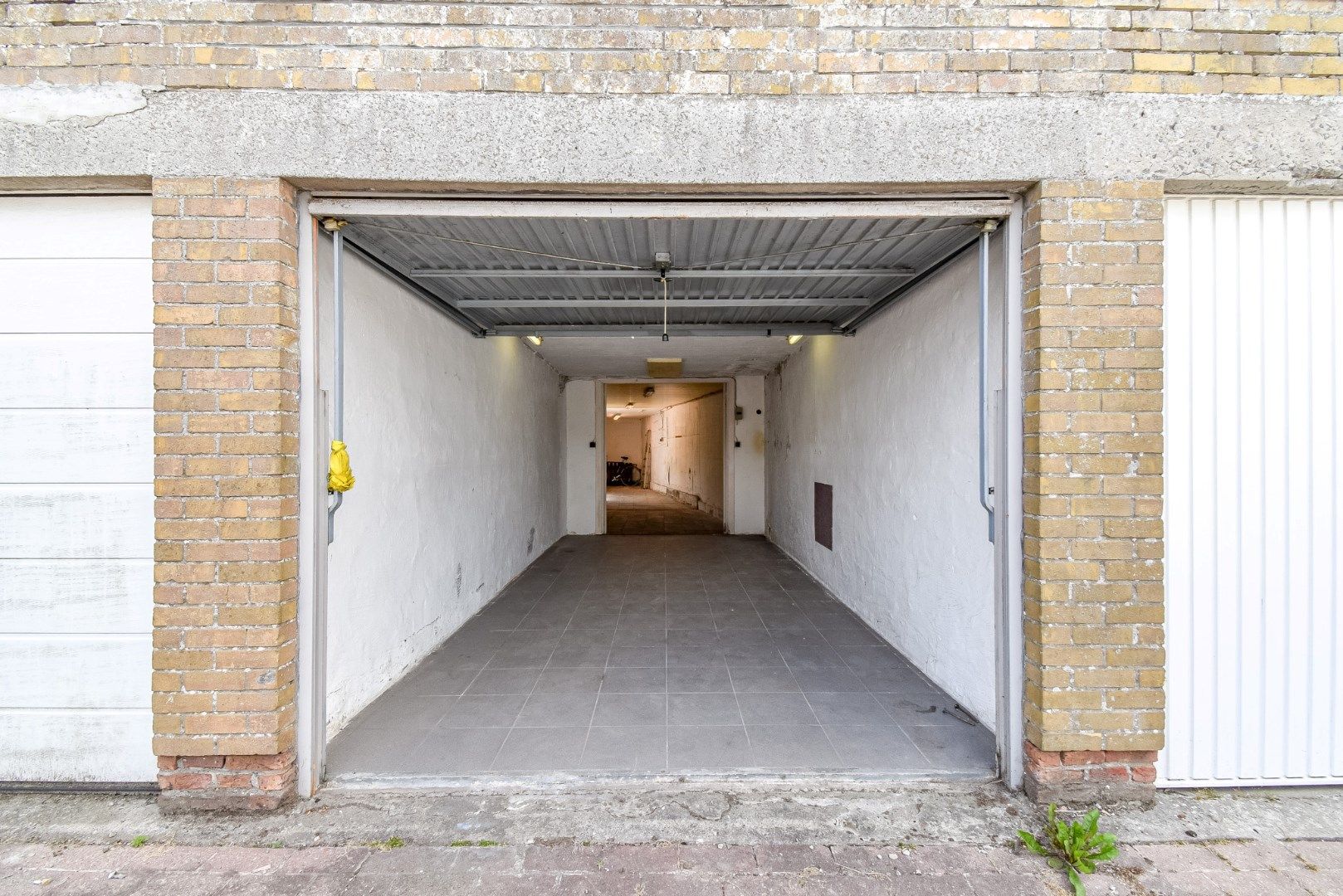 Charmante rijwoning met 3 slaapkamers en zonnige achtertuin in rustige woonwijk te Gistel foto 15