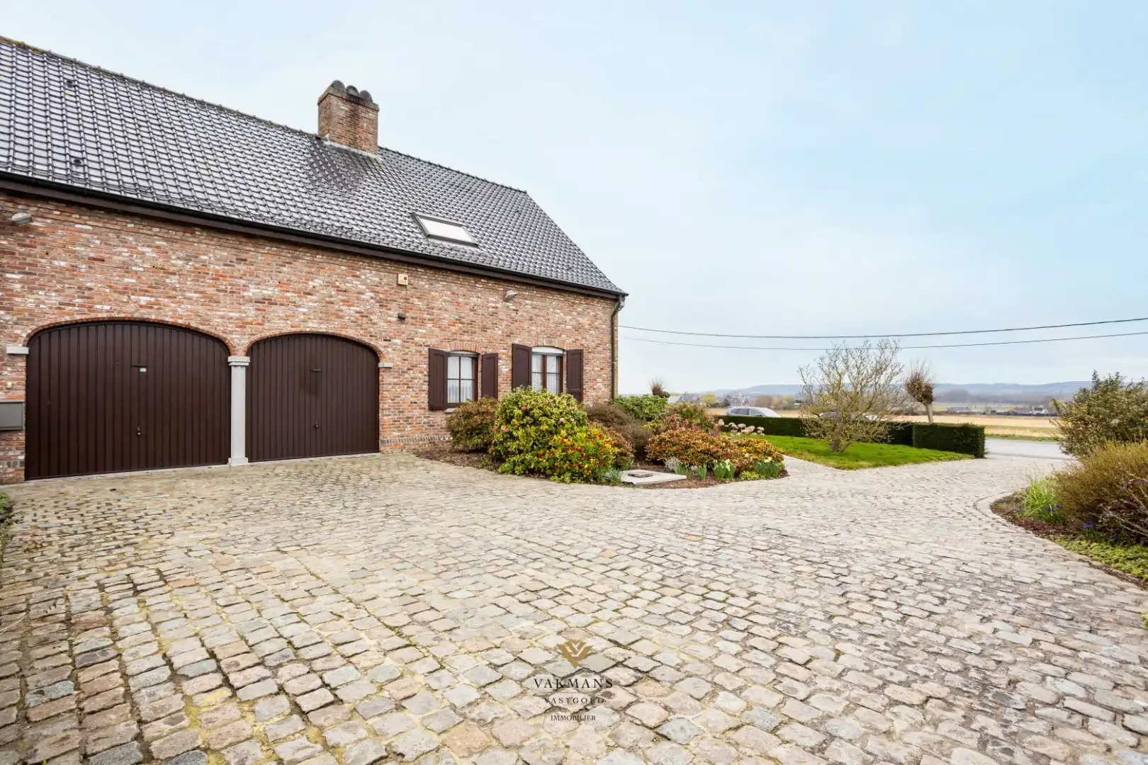 Elegante villa op 5000 m² op een gegeerde locatie foto 25