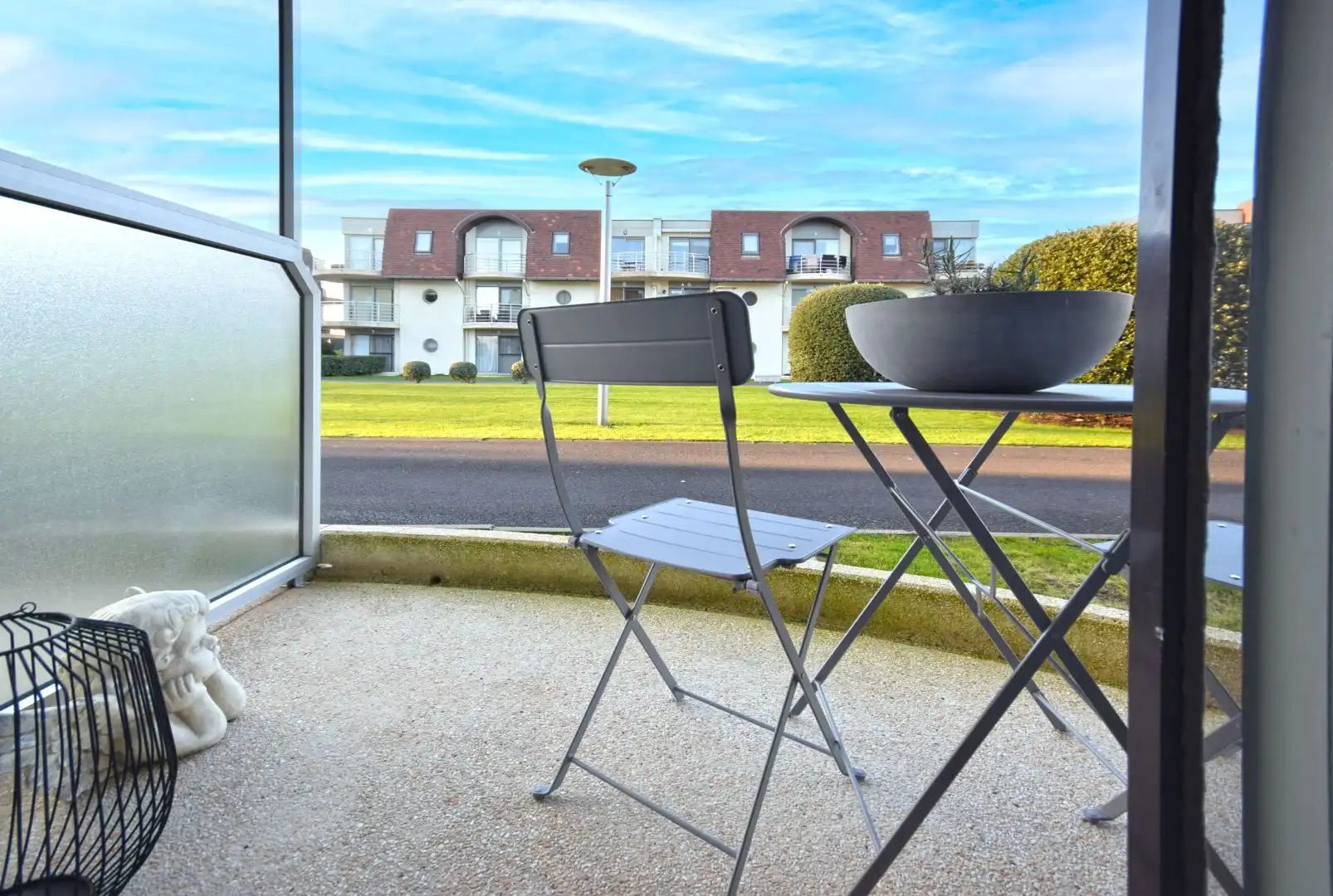 Gelijkvloers appartement met terras te Bredene foto 3