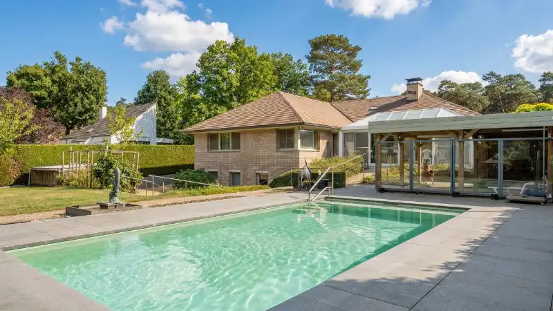 Hoofdfoto van de publicatie: Villa van 349m² op 29a67ca met openluchtzwembad