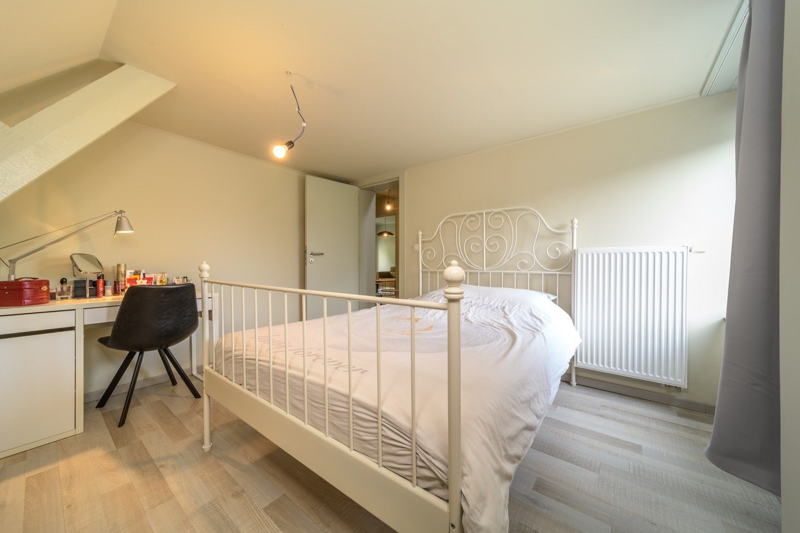 Charmant woonhuis  + achterliggend stuk bouwgrond op landelijke toplocatie foto 13