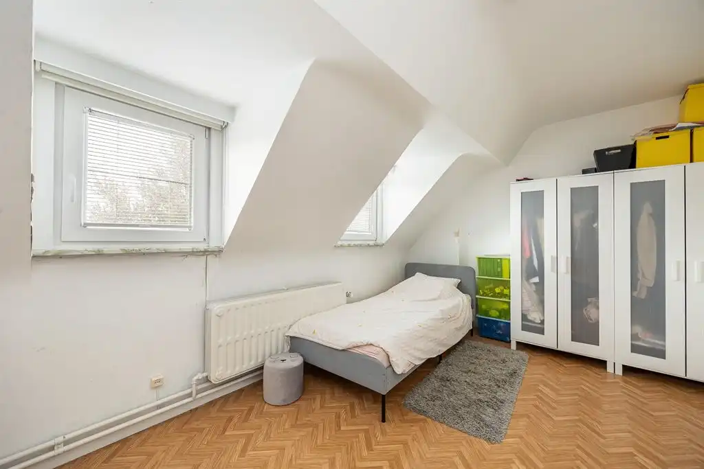Instapklare villa met 4 à 5 slpk, tuin en EPC B  foto 16