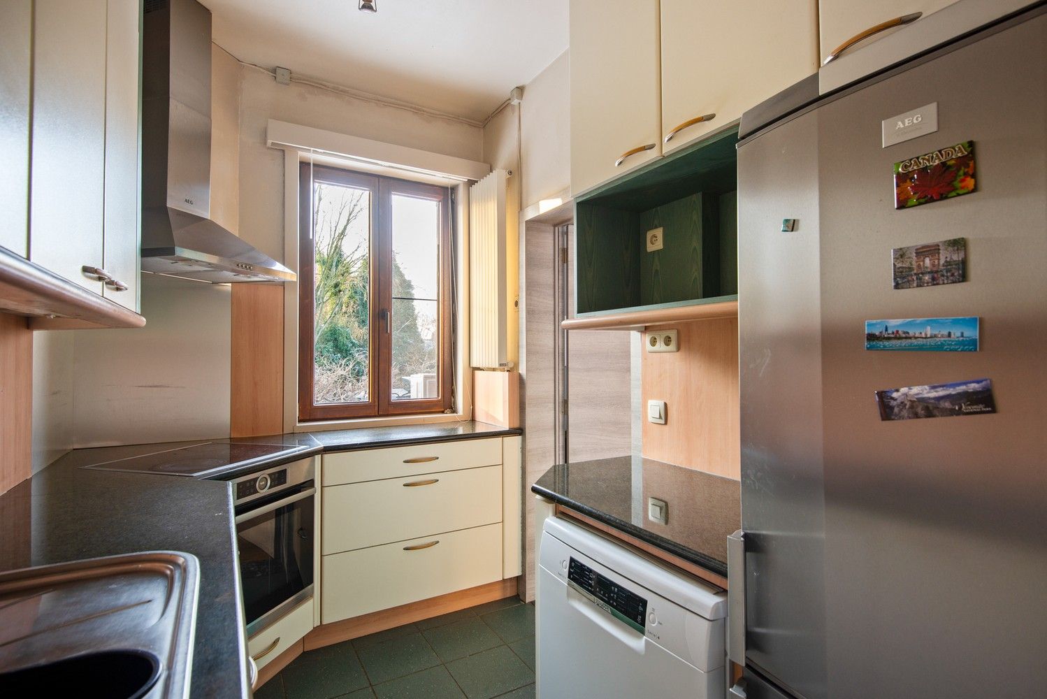 Huis met 3 à 4 slaapkamers, tuin en garage te Schoten! foto 9