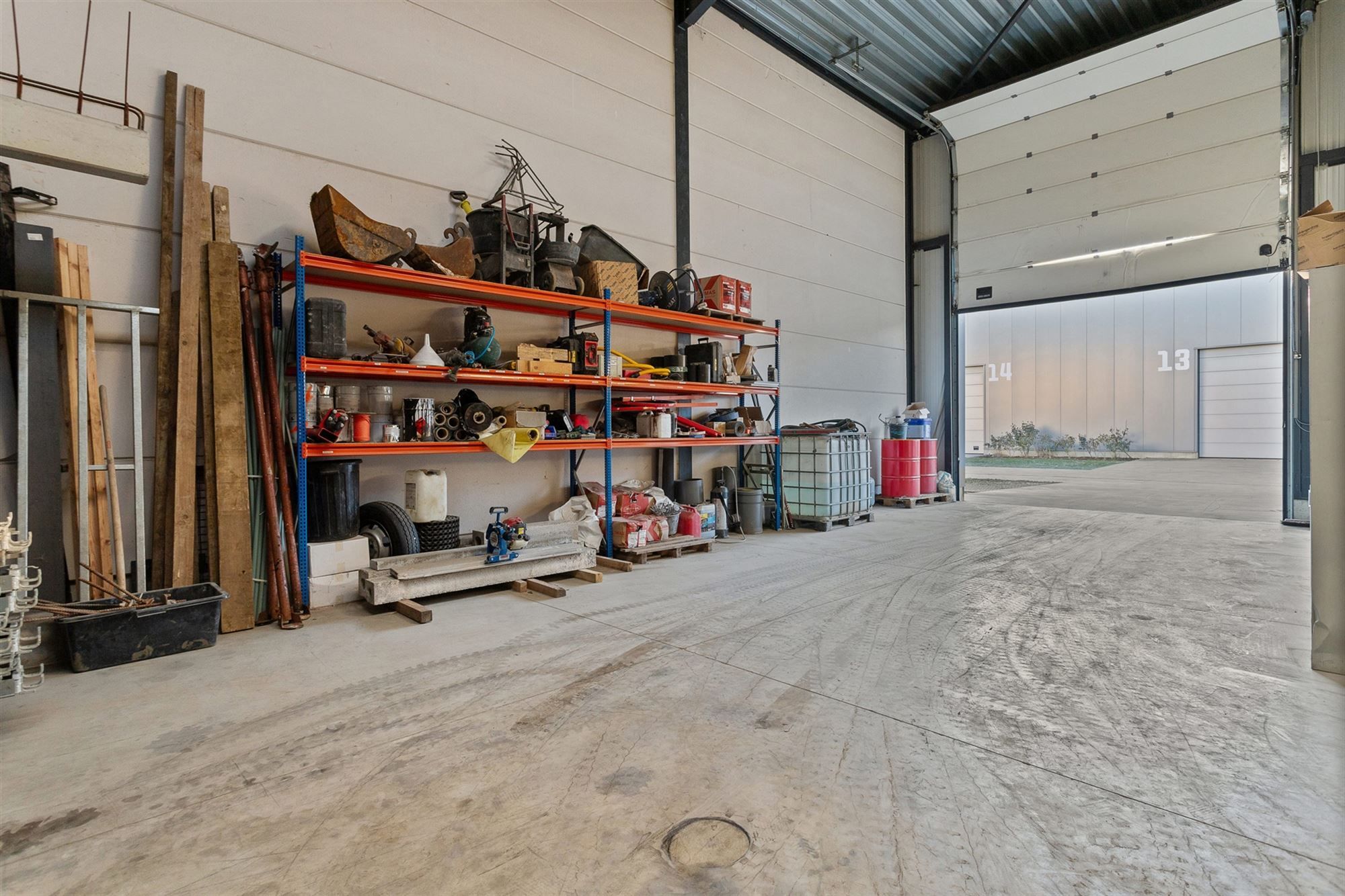 KMO-UNIT VAN 207 M2 MET BUREEL VAN 35M2 OP UITERST CENTRALE EN SNEL TOEGANKELIJKE LOCATIE TE HAM foto 9