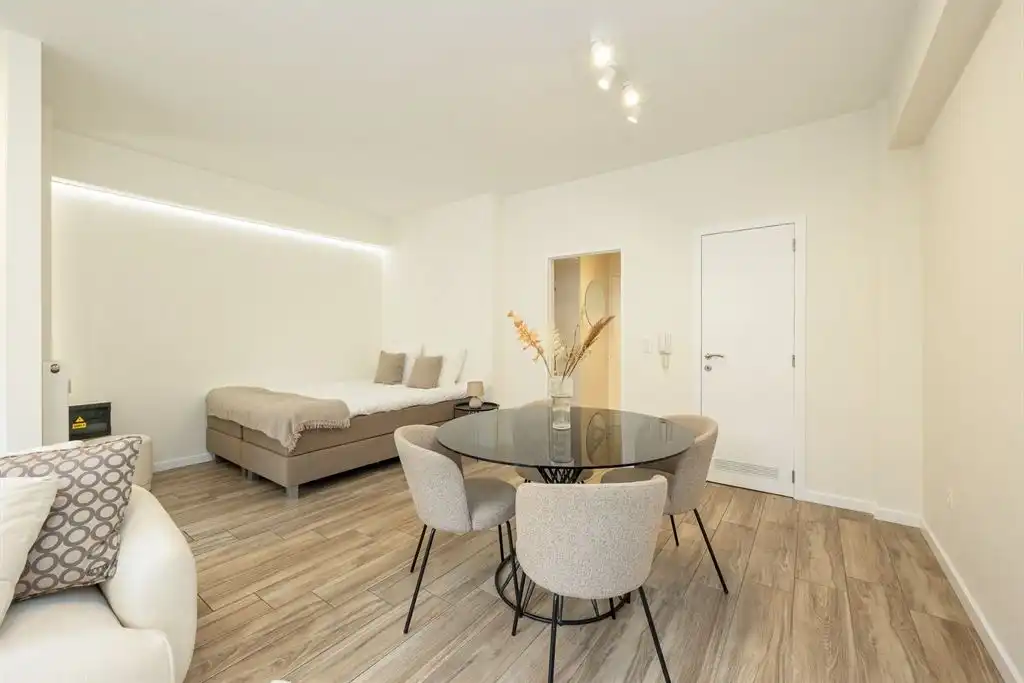 Instapklare studio met hoog rendement in zijstraat Italiëlei foto 7