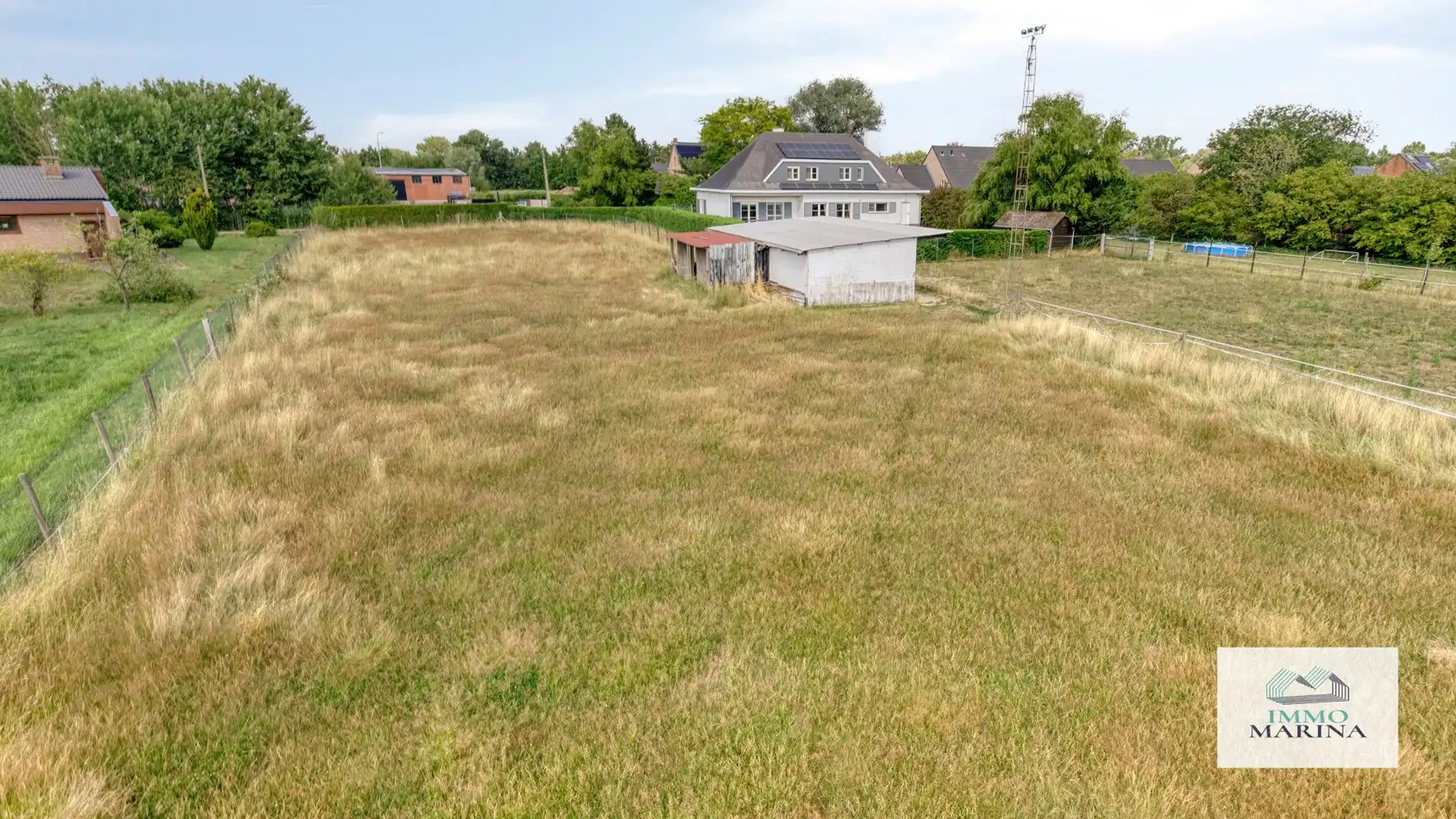 EXCLUSIEVE VILLA OP 6.530M² MET ZWEMBAD EN 4 SLPKS foto 27