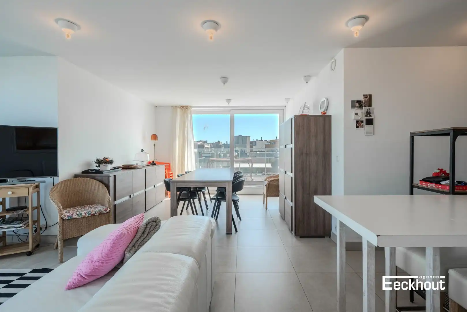 Unieke penthouse met ruime terrassen, 2 slaapkamers en zeezicht foto 4
