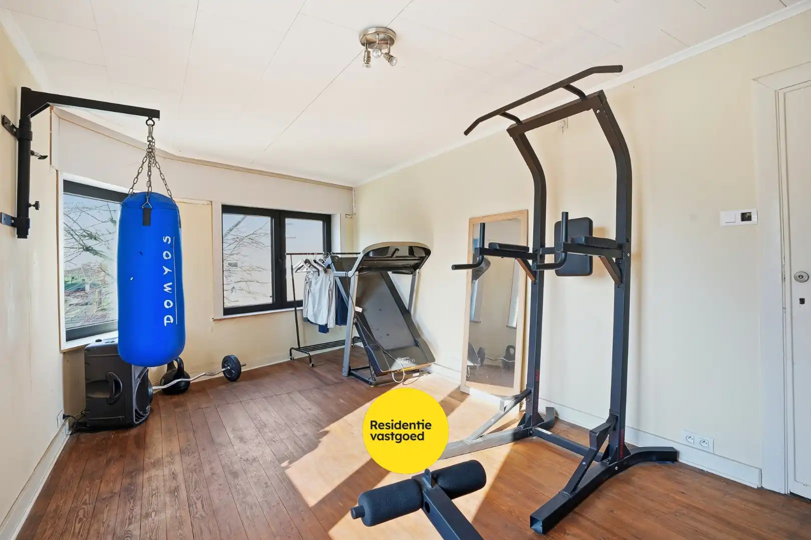 Ruime hoekwoning in het centrum van Eernegem foto 10