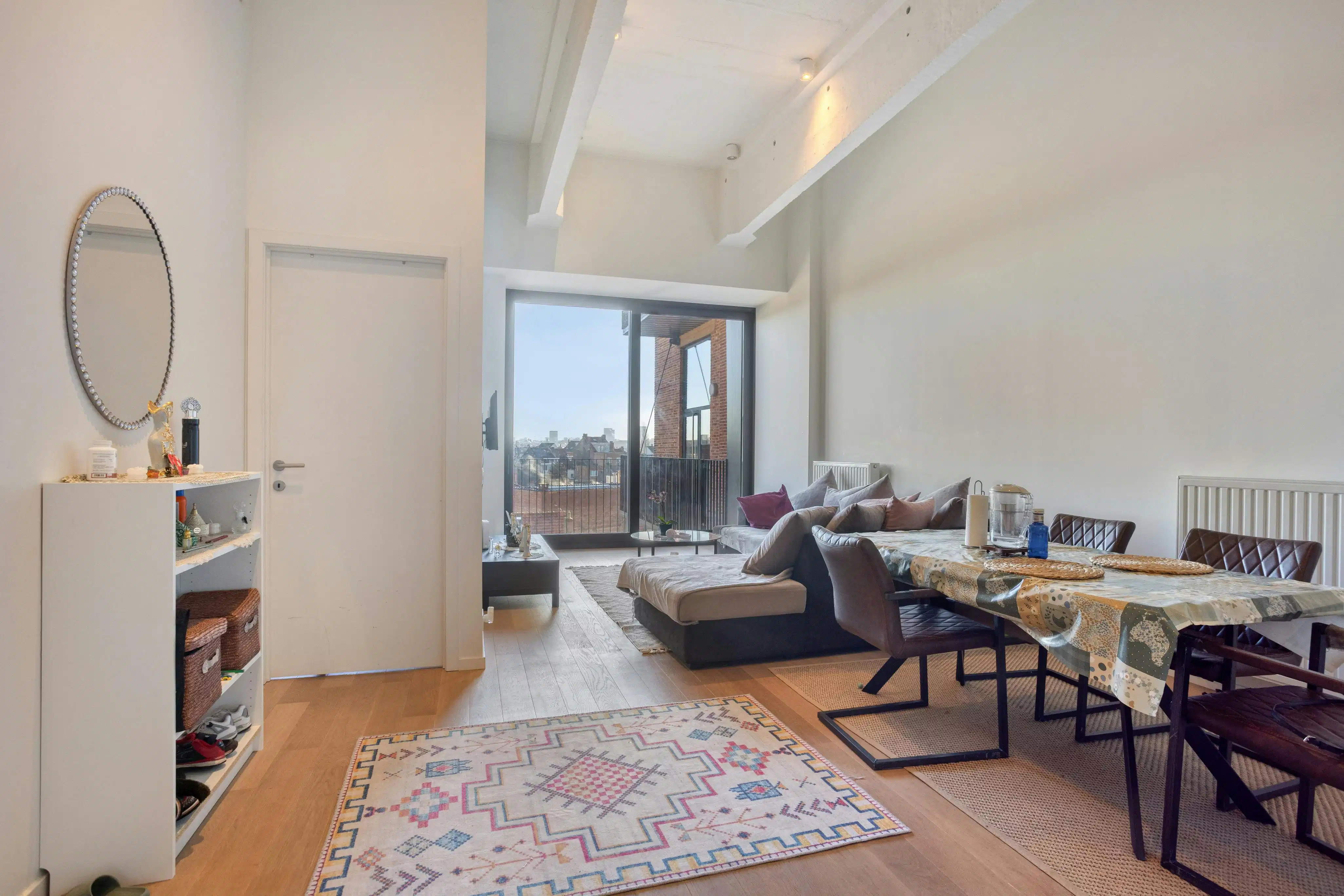Loft-appartement één slaapkamer in voormalig fabrieksgebouw foto 6