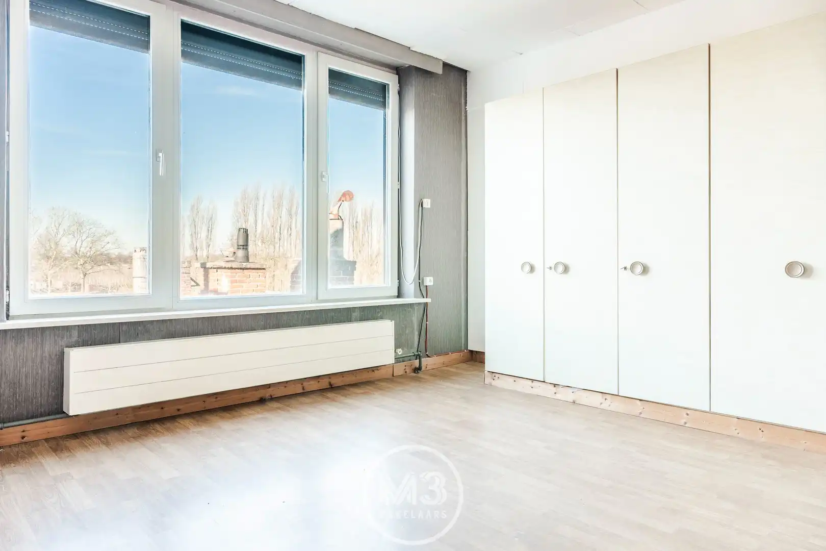 Ruime bel-étage woning met grote tuin foto 11