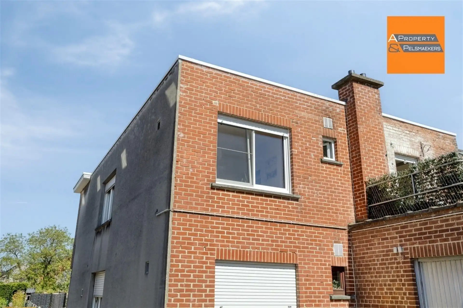 Lichtrijk appartement met 2 slaapkamers en garage foto 19