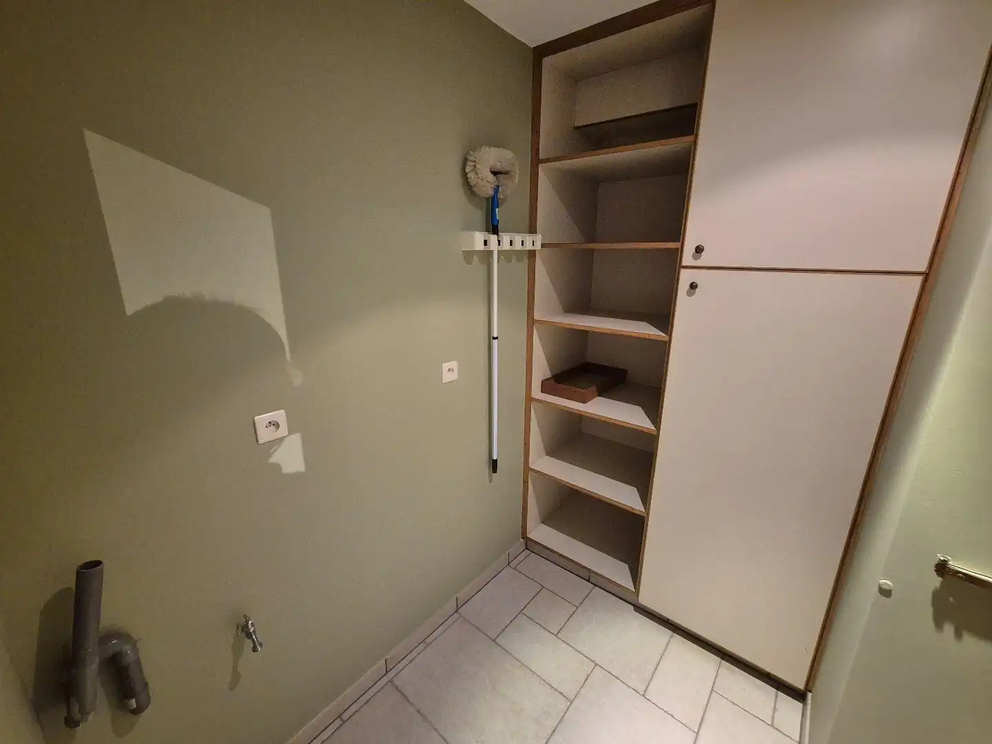 Ruim gelijkvloers appartement met tuin in Hasselt foto 13