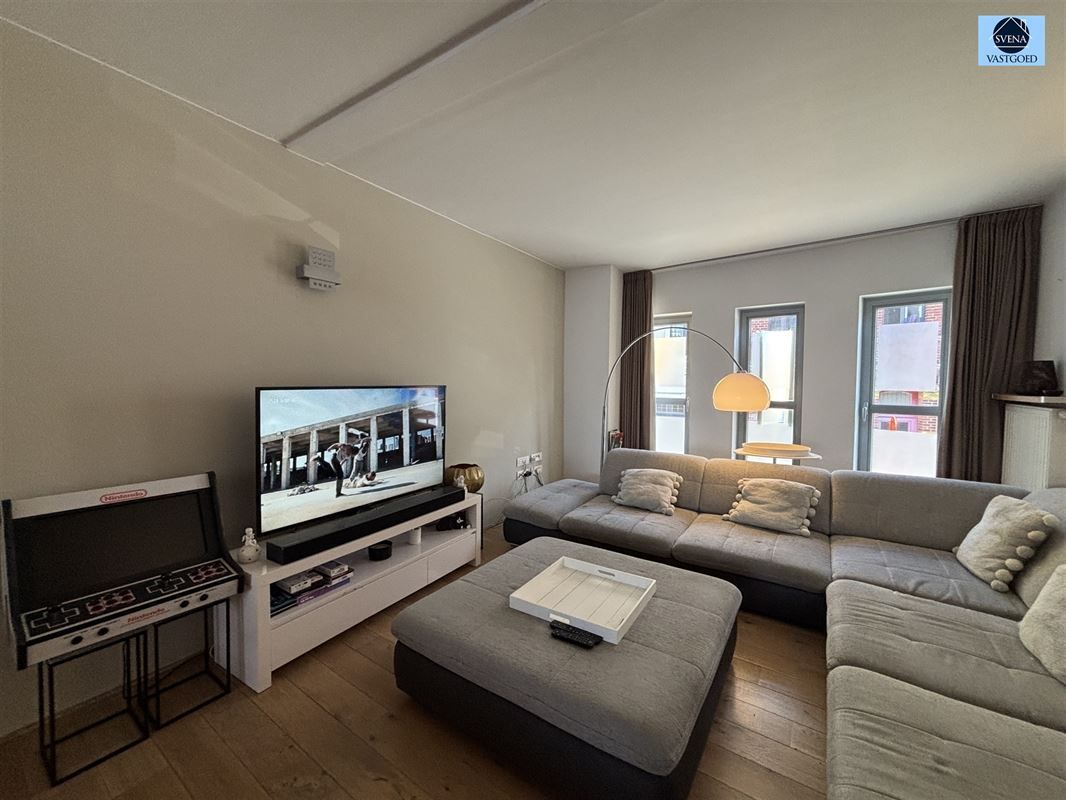 WONING MET HANDELSRUIMTE IN HET CENTRUM VAN GERAARDSBERGEN foto {{pictureIndex}}