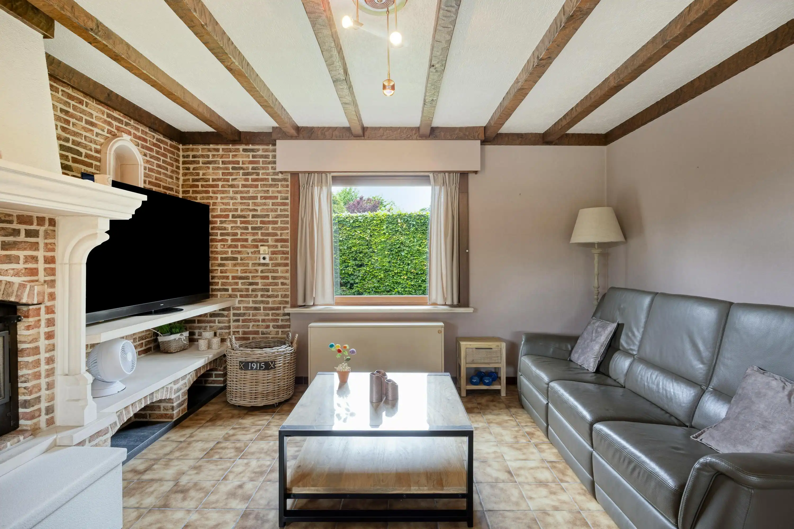 Alleenstaand huis met veel potentieel te koop in Waregem foto 3