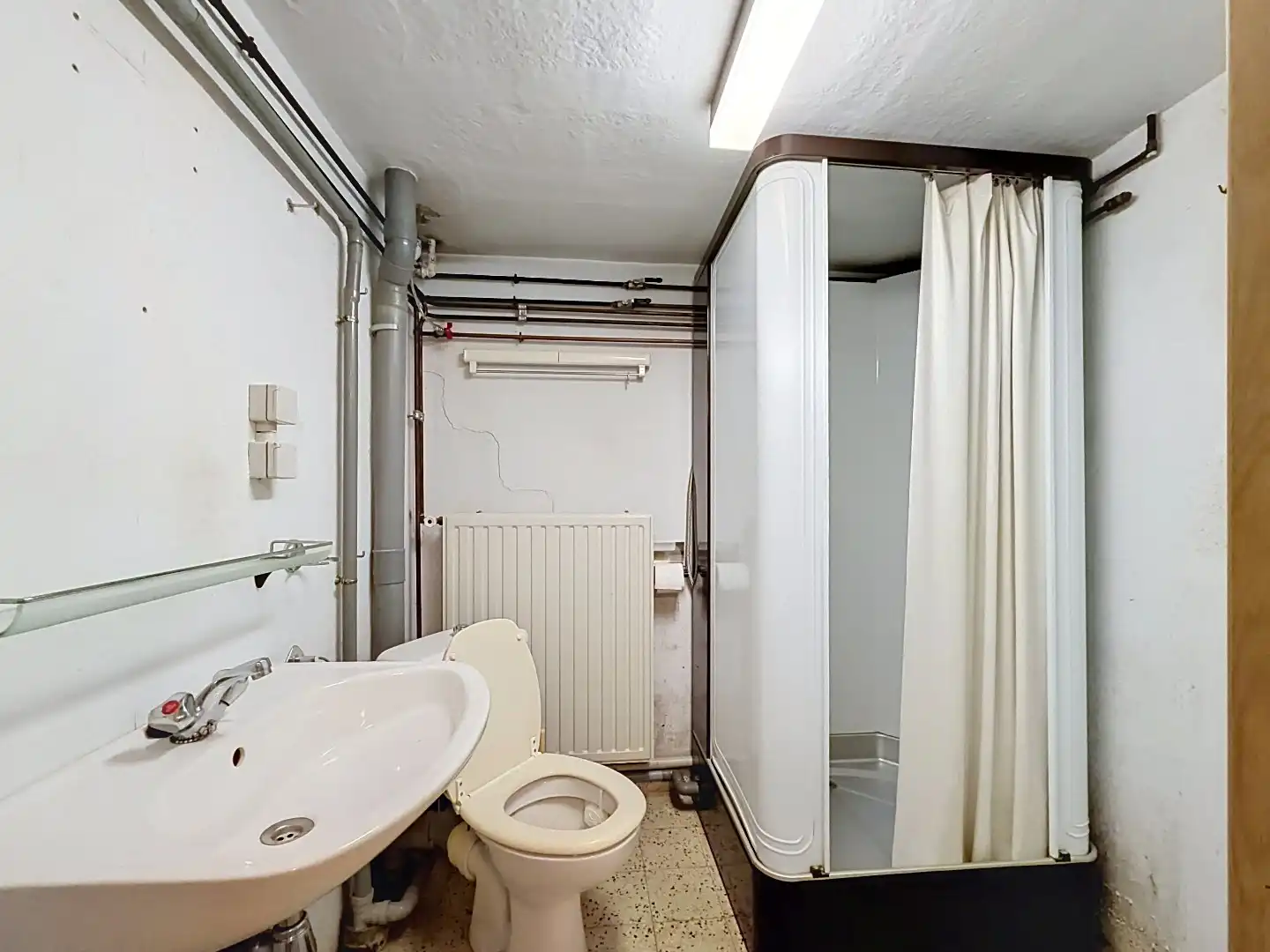 Prachtige, rustig gelegen open bebouwing in een residentiële wijk te Bost foto 26