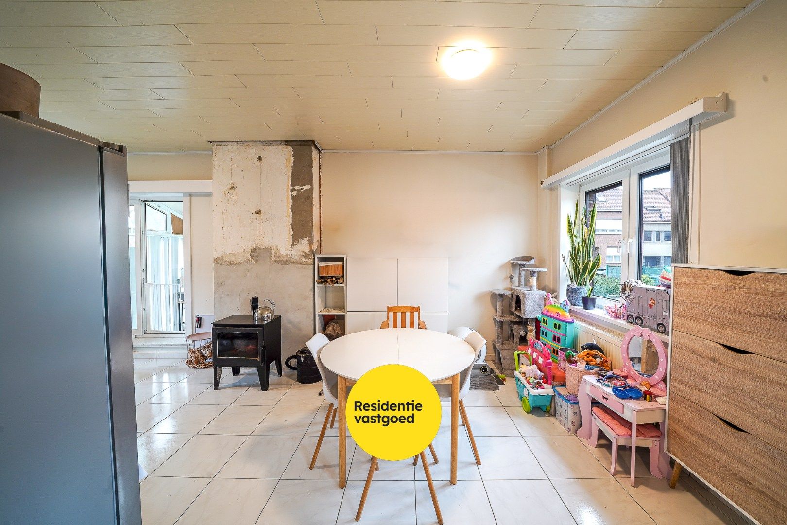 Halfopen woning met tuin en garage te Oostende (vuurtorenwijk) foto 6