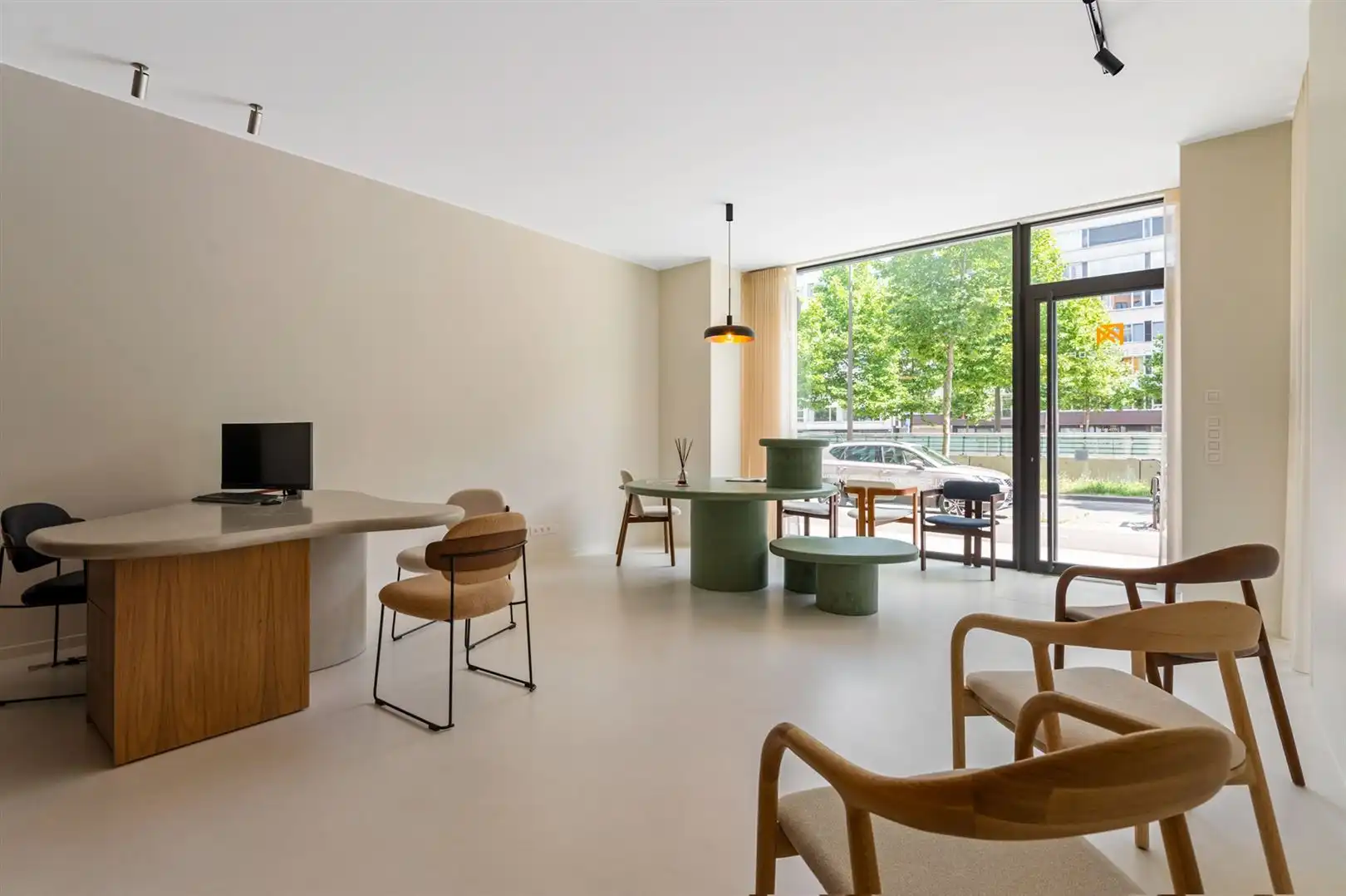 Luxueuze winkelruimte of kantoor vlakbij Rooseveltplaats, Centraal Station en Antwerpse Meir. foto 7