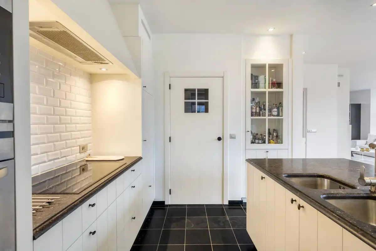 Unieke villa met landelijk karakter in een rustige omgeving nabij Aalter foto 12