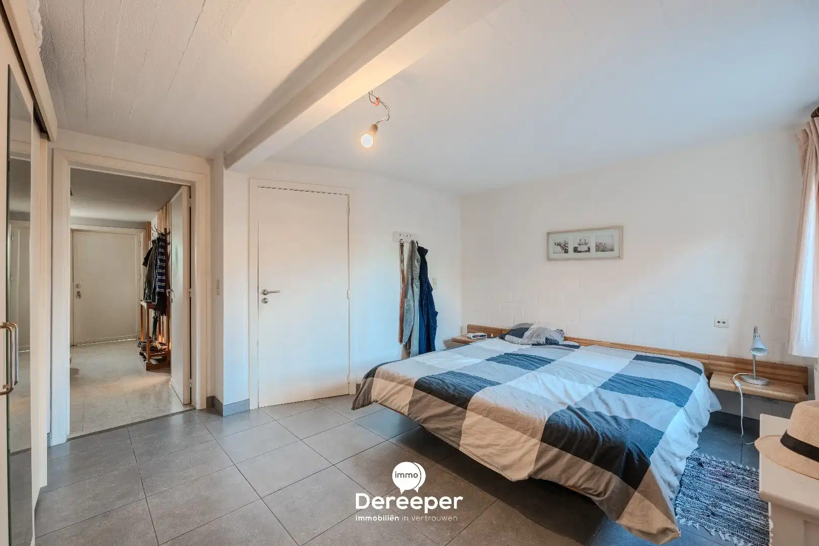 Op te frissen halfopen bel-etagewoning met tuin, garage en 4 slaapkamers foto 13
