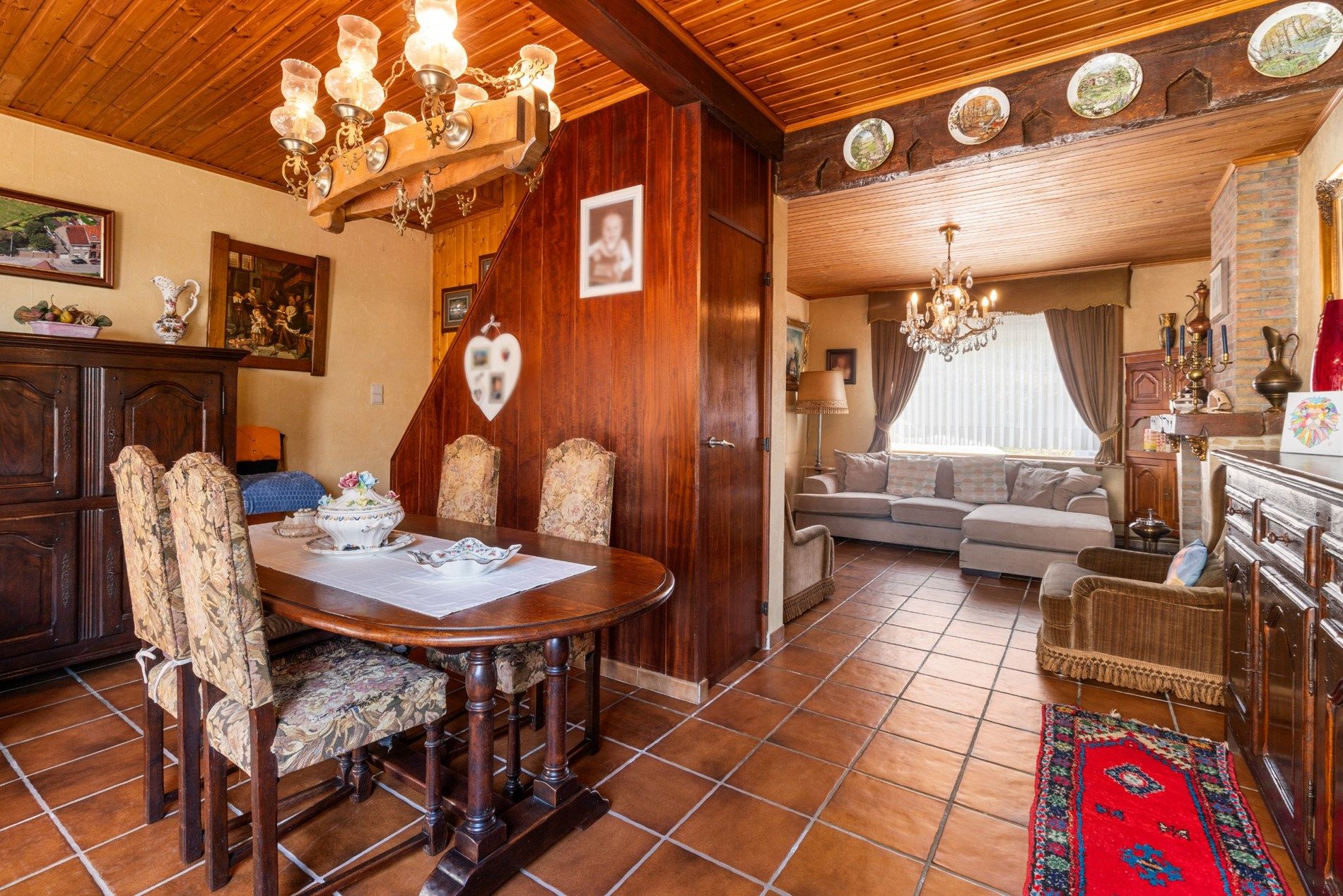 Hoekwoning met veel potentieel te Zwankendamme foto 5