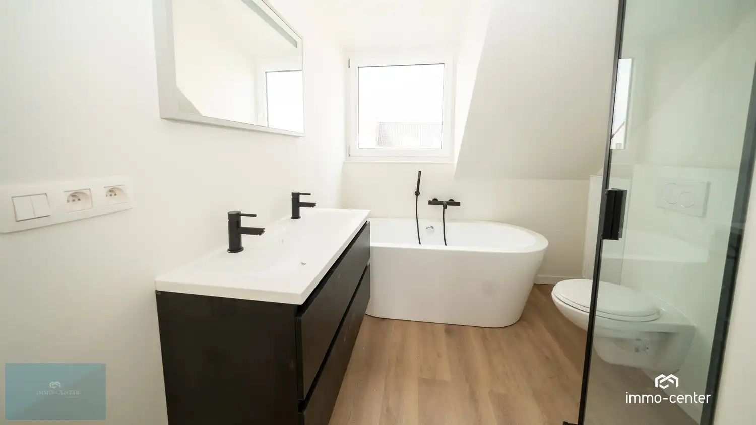 ✨ Volledig gerenoveerde halfopen woning met 2 slaapkamers in Genk foto 17