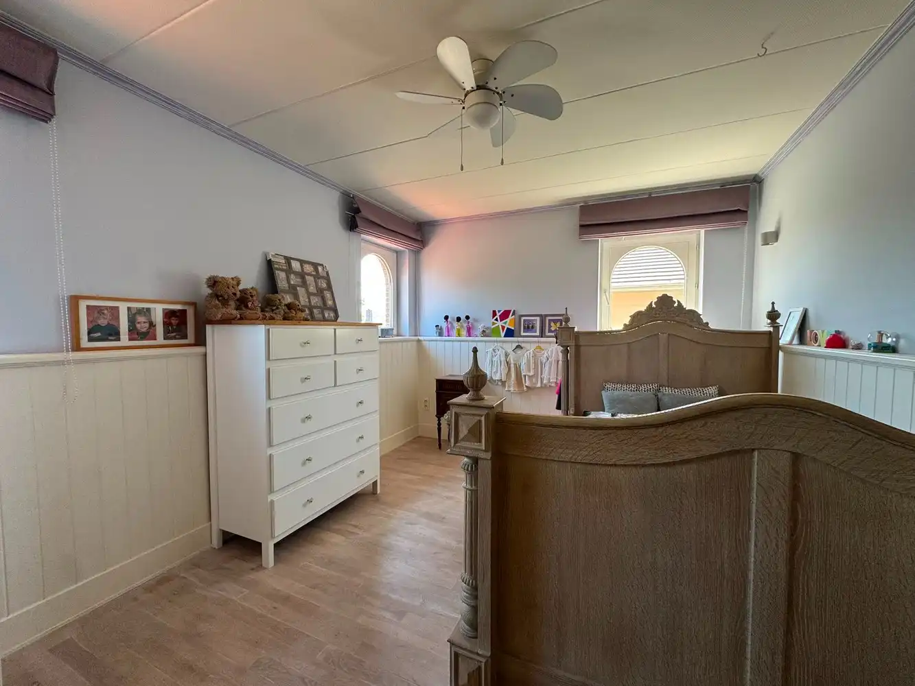 Villa met zwembad en bijgebouw foto 22