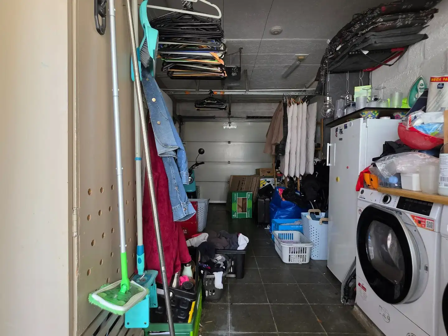 Ruime woning met tuin - 4 slaapkamers - doodlopende straat in Heule. foto 16