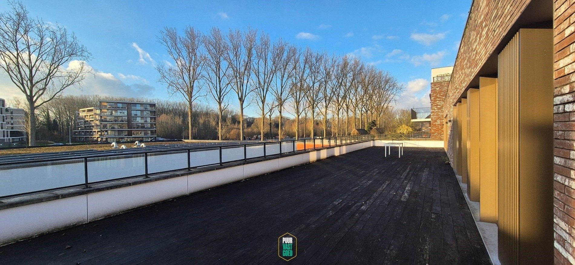 Recent kantoor / praktijk ... met veel mogelijkheden, visibiliteit en riant terras op 1ste verdieping. foto 11
