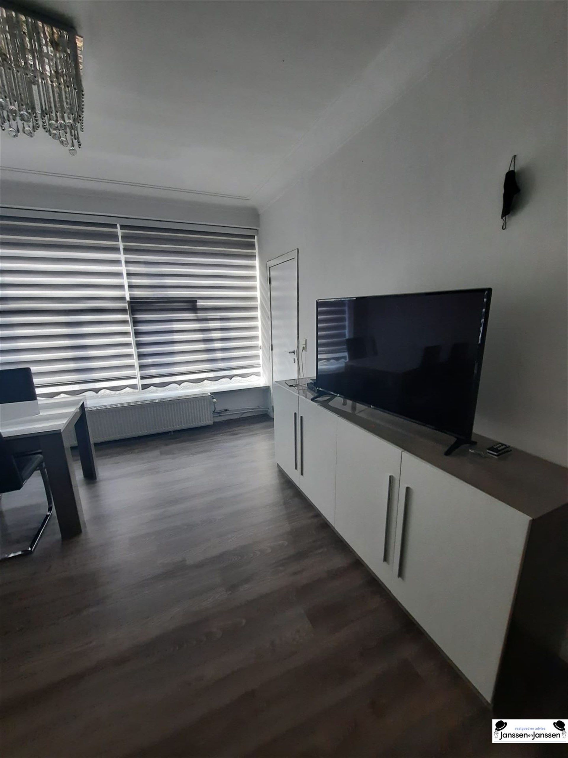 Twee slaapkamer appartement op de eerste verdieping in Antwerpen foto 4