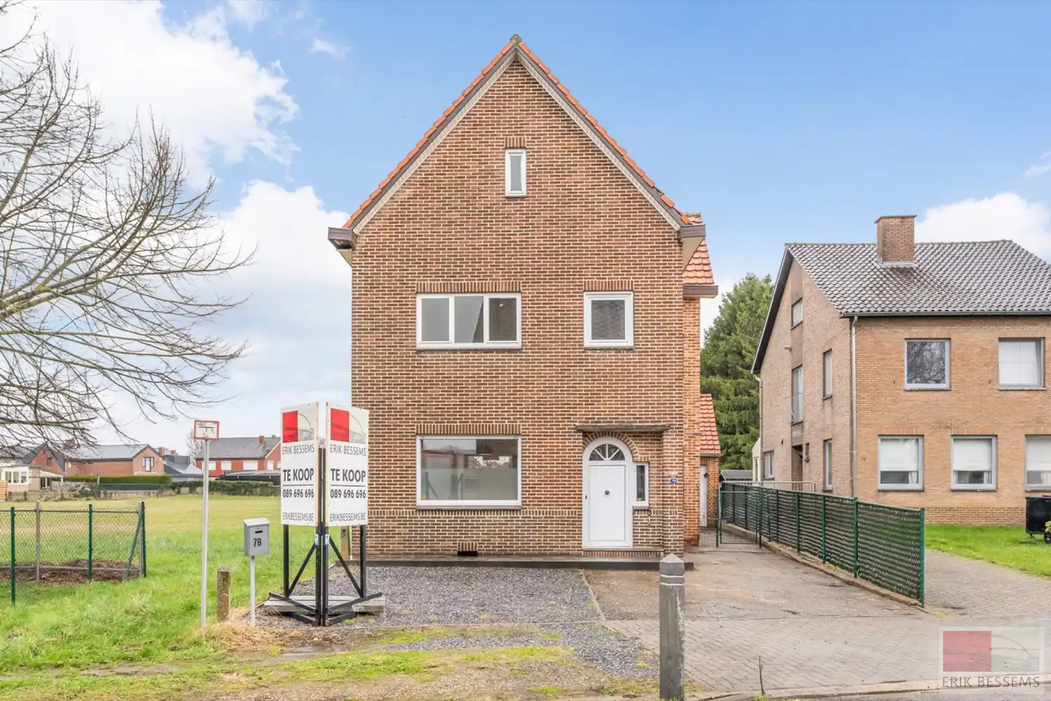 Hoofdfoto van de publicatie: Charmante op te frissen woning met veel potentieel, met een woonoppervlakte van 169 m²