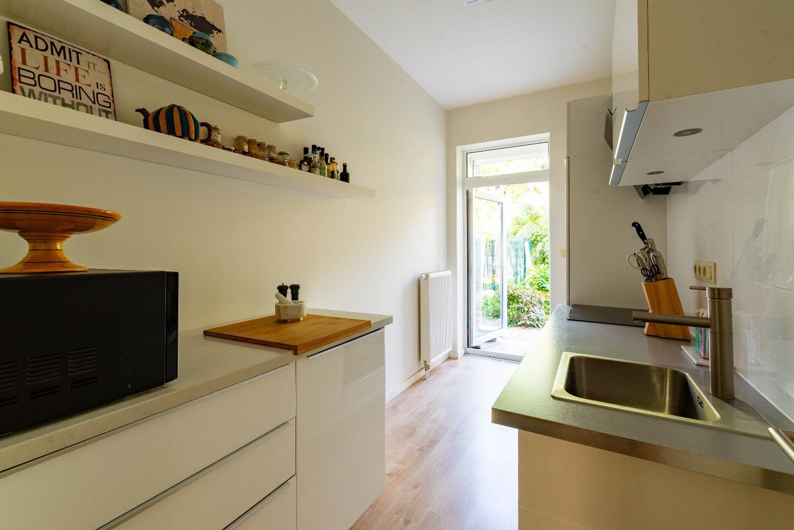Gemeubeld appartement met tuin  foto 12