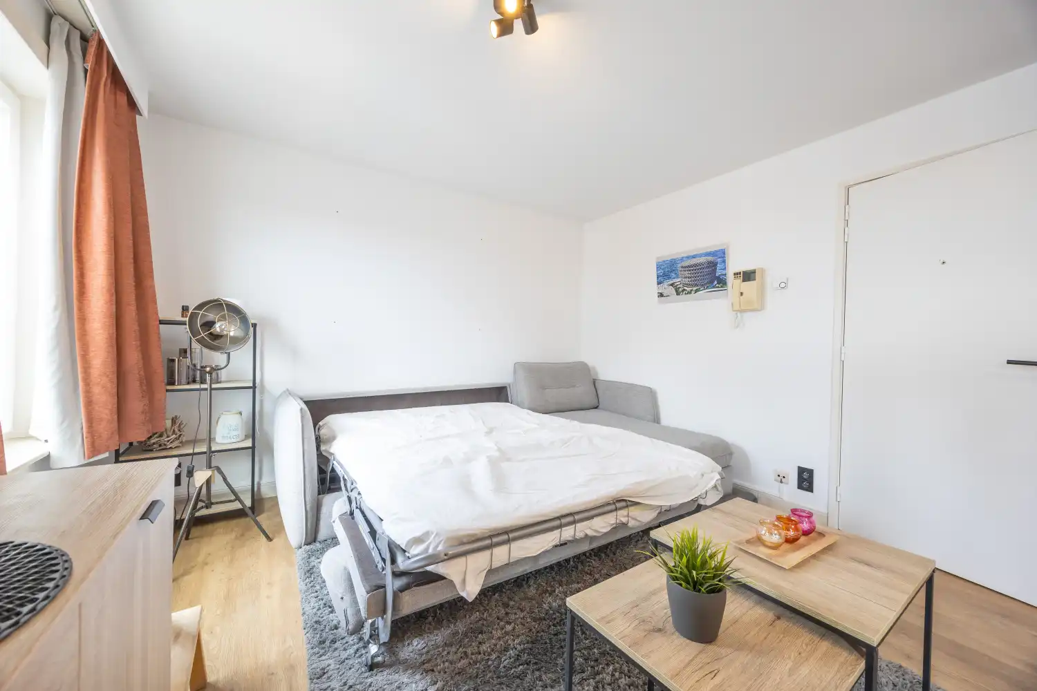 Gerenoveerde studio met zeezicht in hartje Middelkerke foto 6