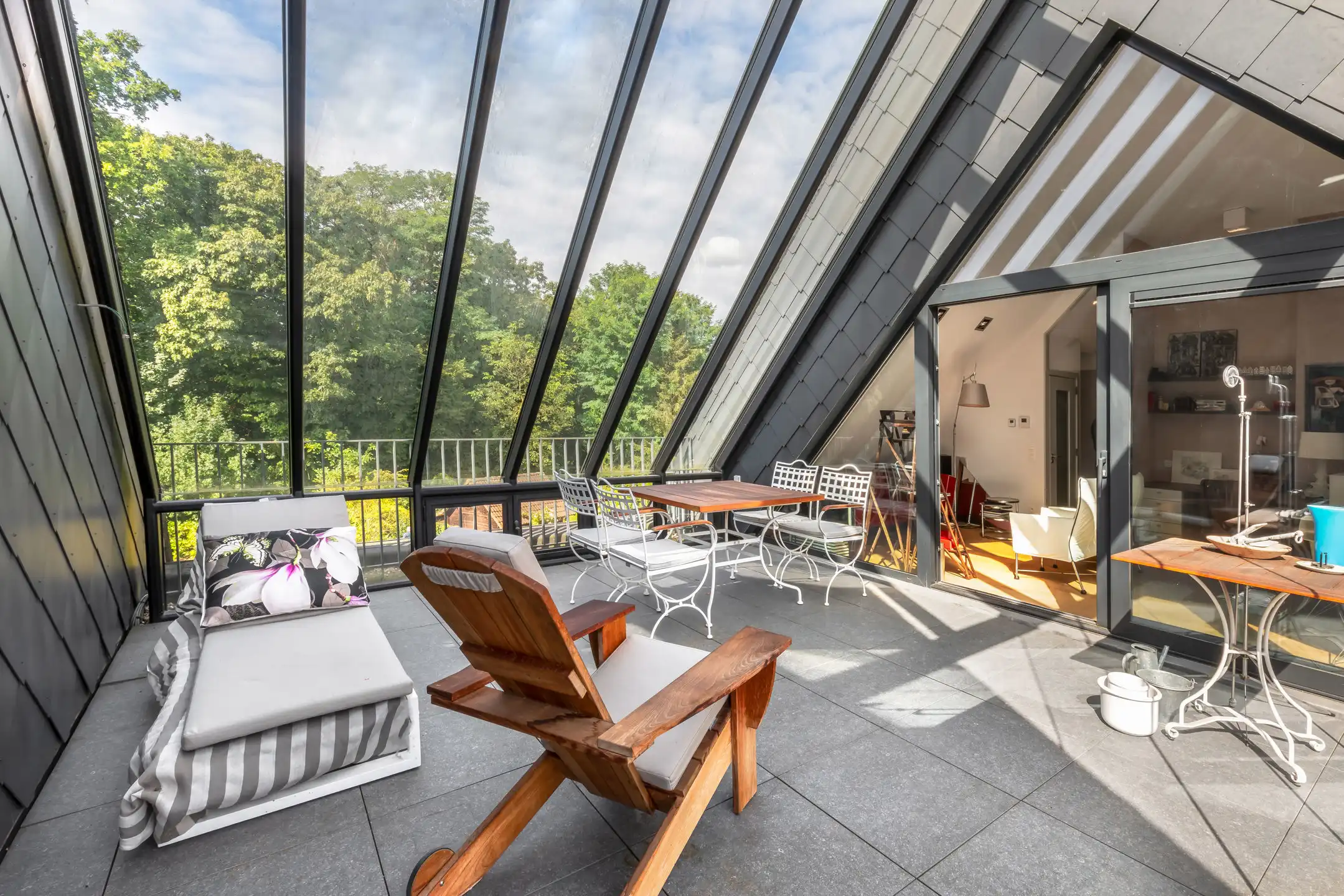 Unieke duplex met lift, terras en optionele parking foto 16