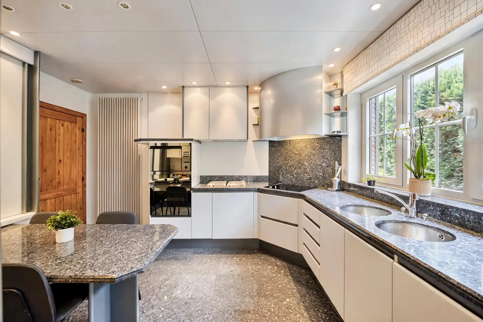 MOOIE, INSTAPKLARE WONING MET TUIN IN TIENEN foto 11
