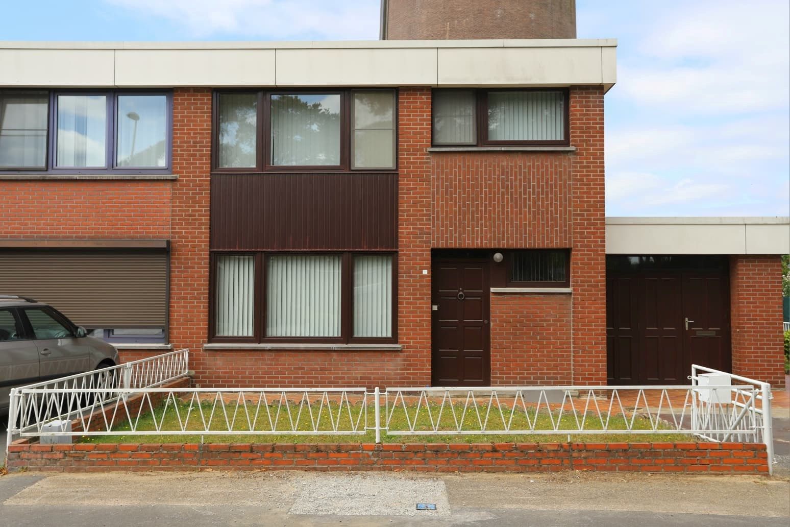 Hoofdfoto van de publicatie: Halfopen gezinswoning met potentieel te Bosblook Genk