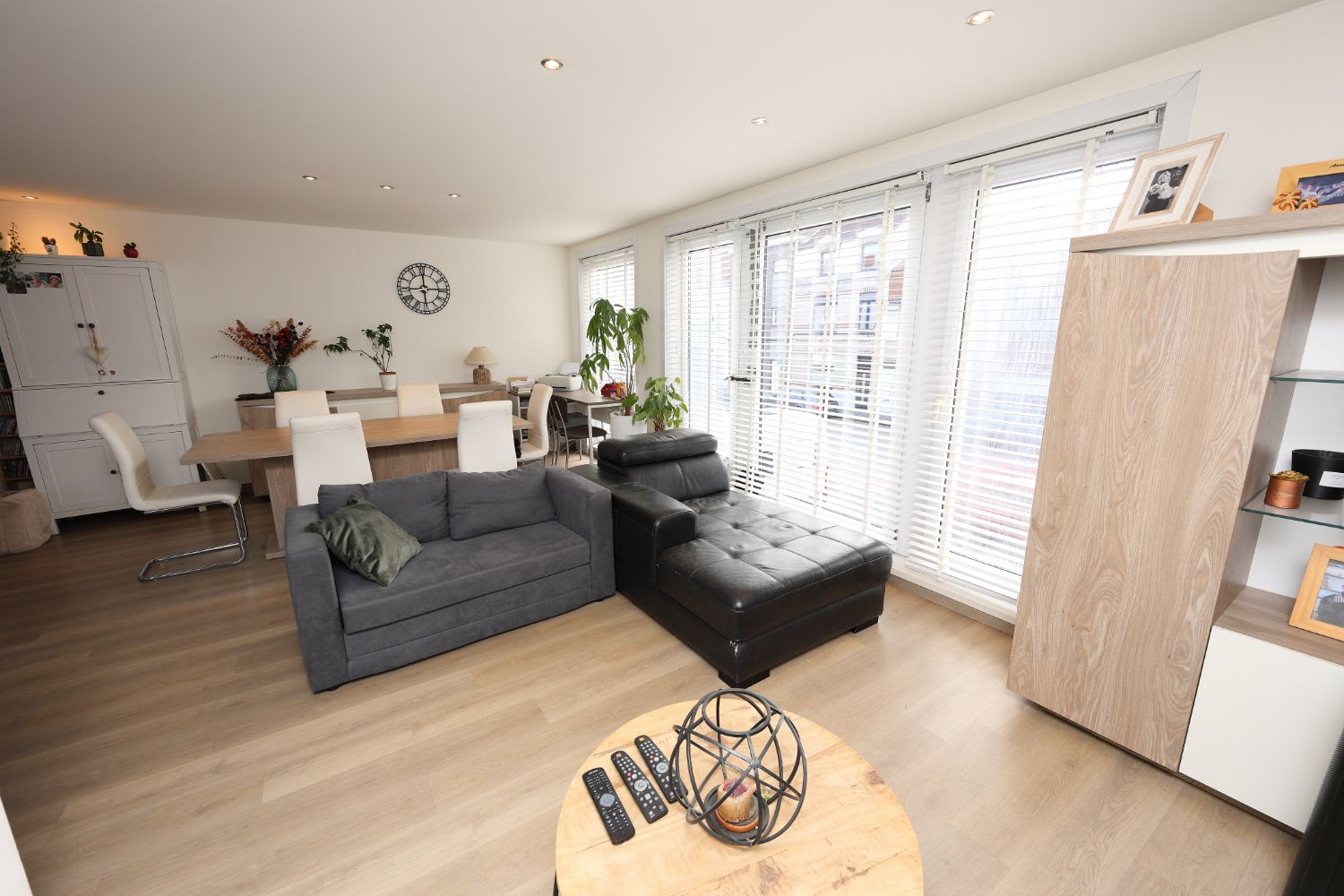Woning op uitstekende locatie! foto 6