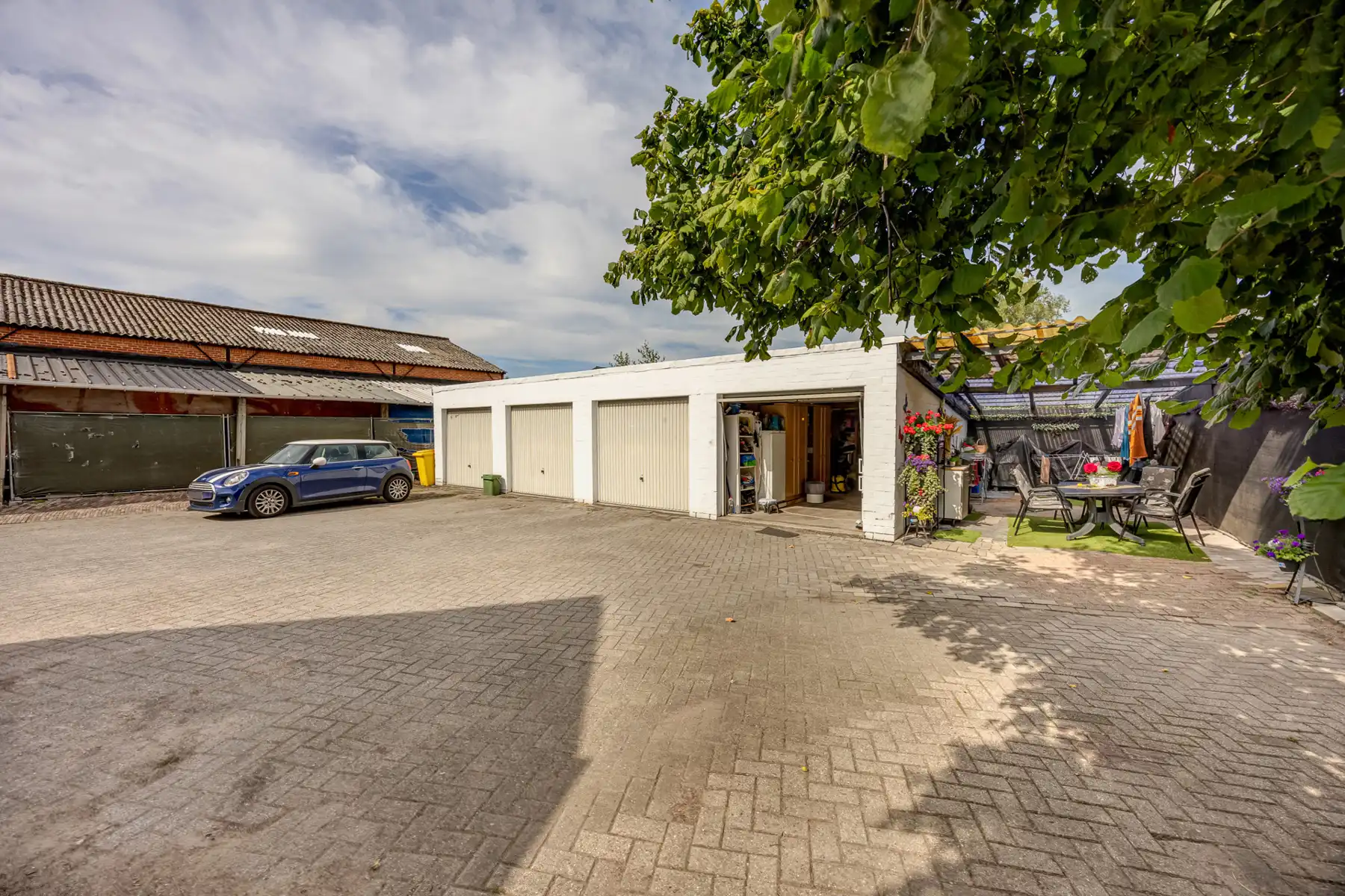 Een woning op een perceel van 944 m² in het centrum van Hoogstraten. foto 12